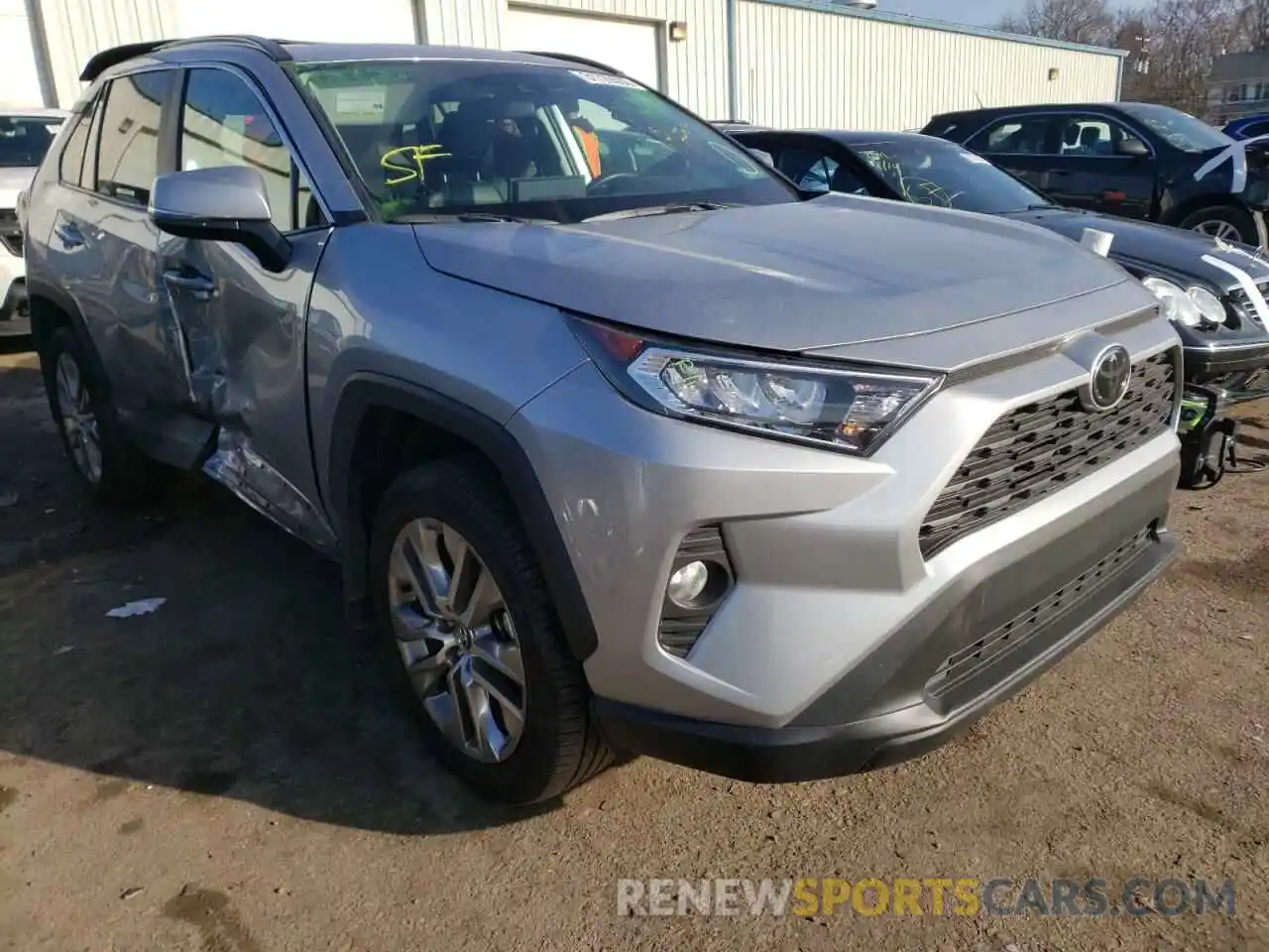 1 Фотография поврежденного автомобиля 2T3A1RFVXMC141444 TOYOTA RAV4 2021