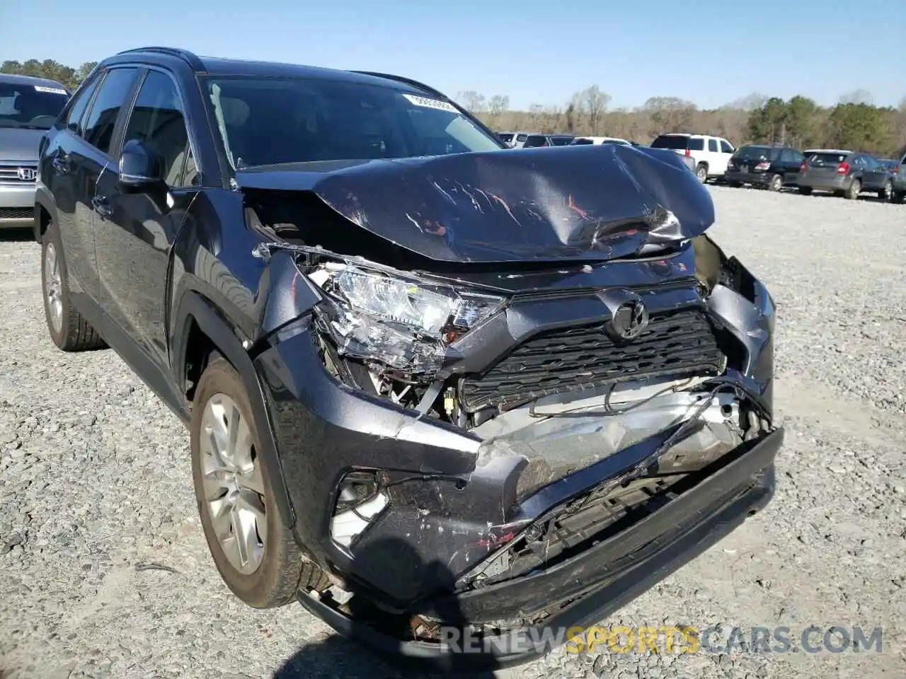 9 Photograph of a damaged car 2T3A1RFVXMC150600 TOYOTA RAV4 2021