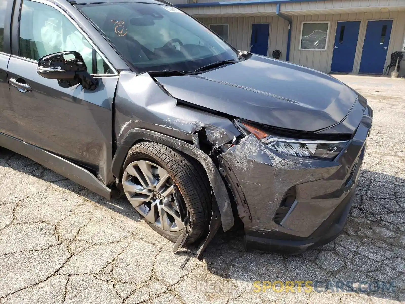 9 Photograph of a damaged car 2T3A1RFVXMC175495 TOYOTA RAV4 2021