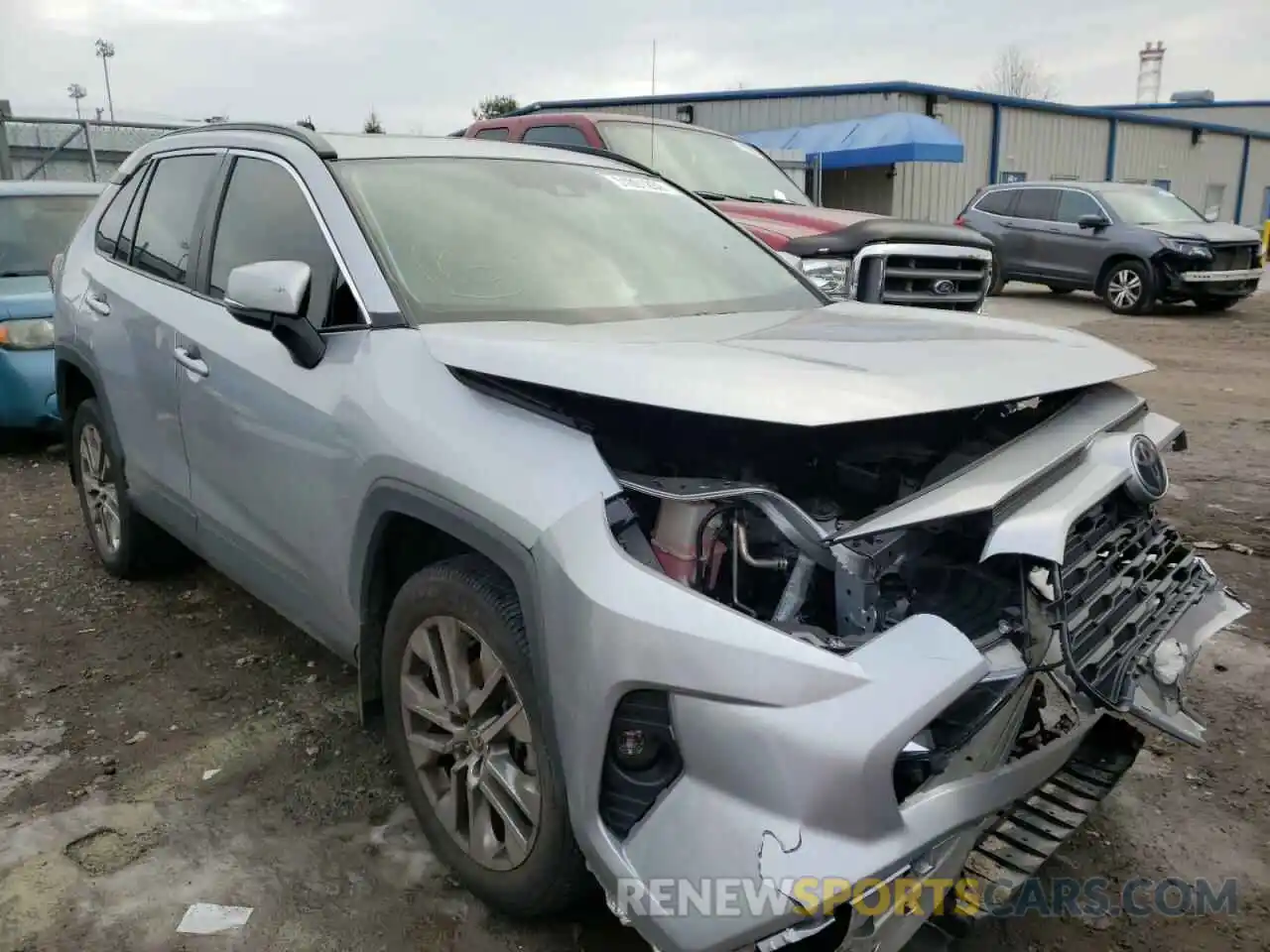 1 Photograph of a damaged car 2T3A1RFVXMC181488 TOYOTA RAV4 2021