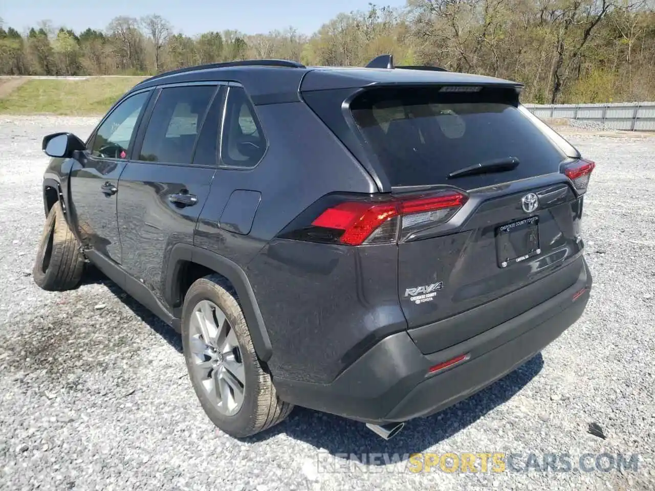 3 Photograph of a damaged car 2T3A1RFVXMC210360 TOYOTA RAV4 2021