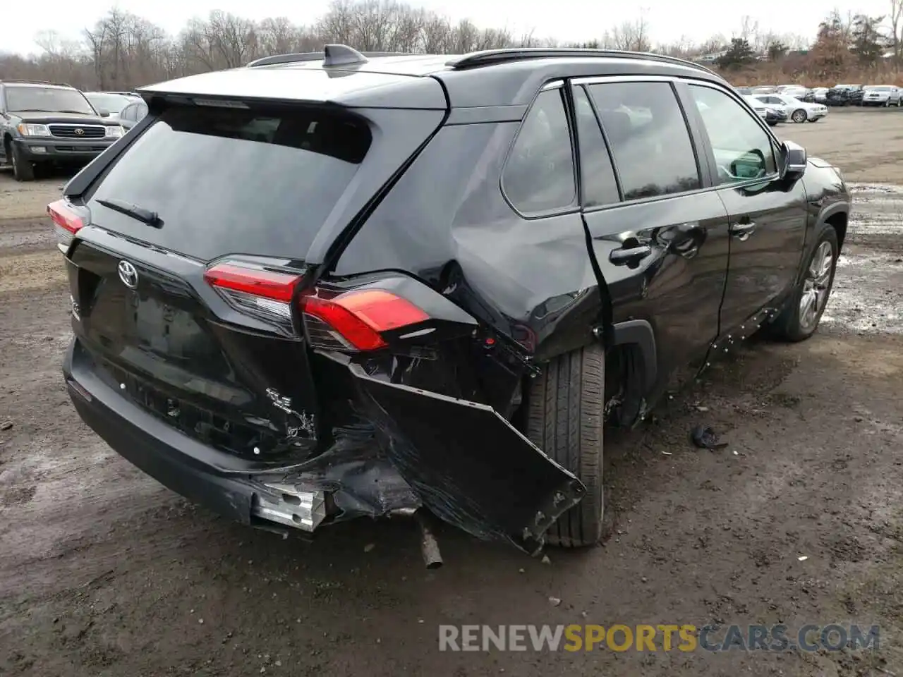 4 Photograph of a damaged car 2T3A1RFVXMW150689 TOYOTA RAV4 2021