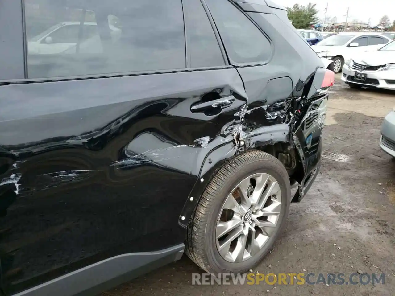 9 Photograph of a damaged car 2T3A1RFVXMW150689 TOYOTA RAV4 2021