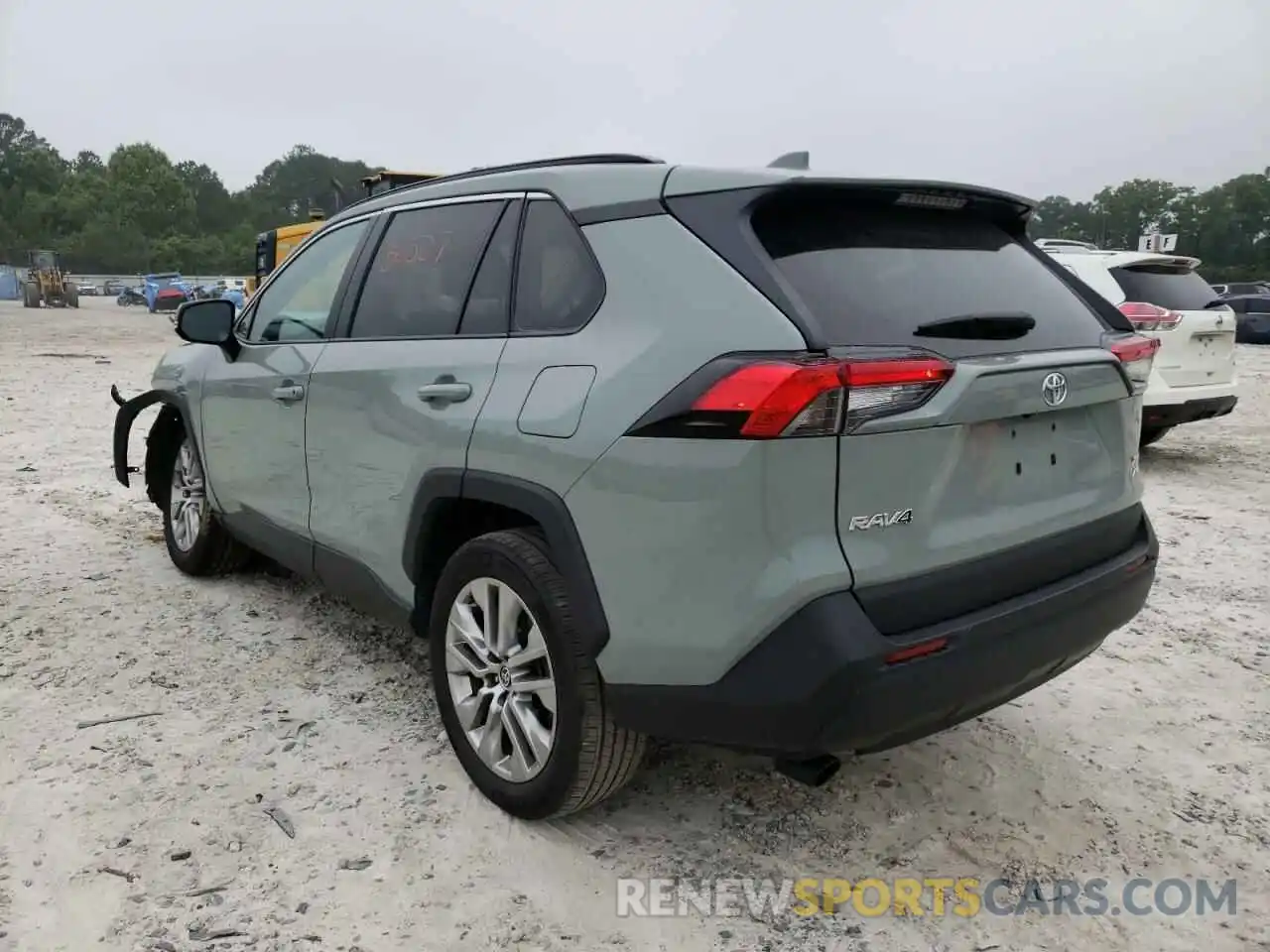 3 Photograph of a damaged car 2T3A1RFVXMW169579 TOYOTA RAV4 2021