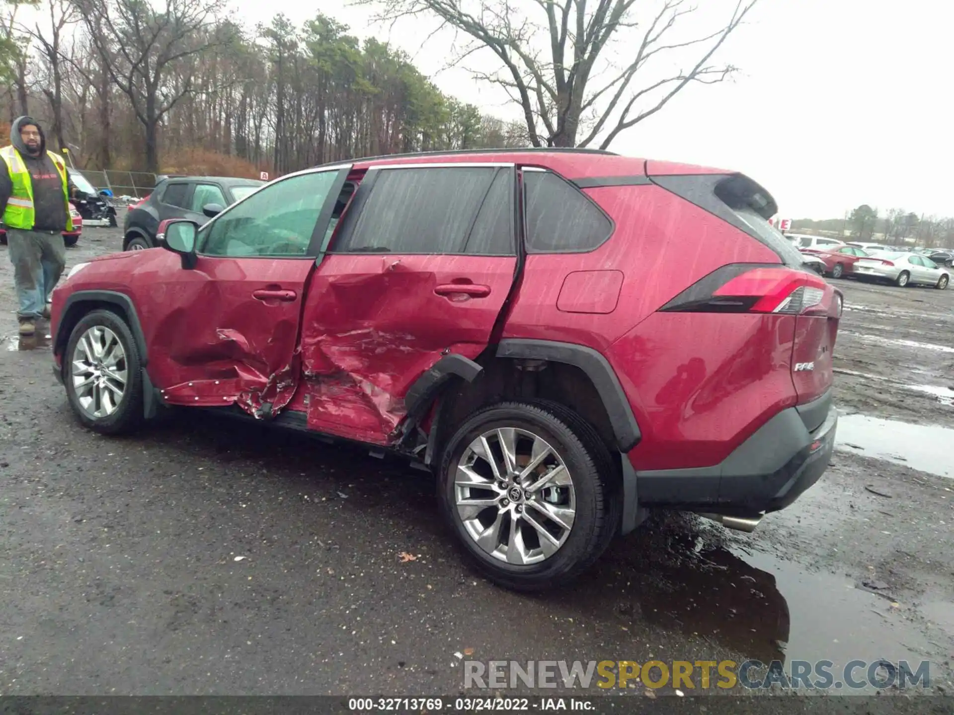 3 Photograph of a damaged car 2T3A1RFVXMW182963 TOYOTA RAV4 2021