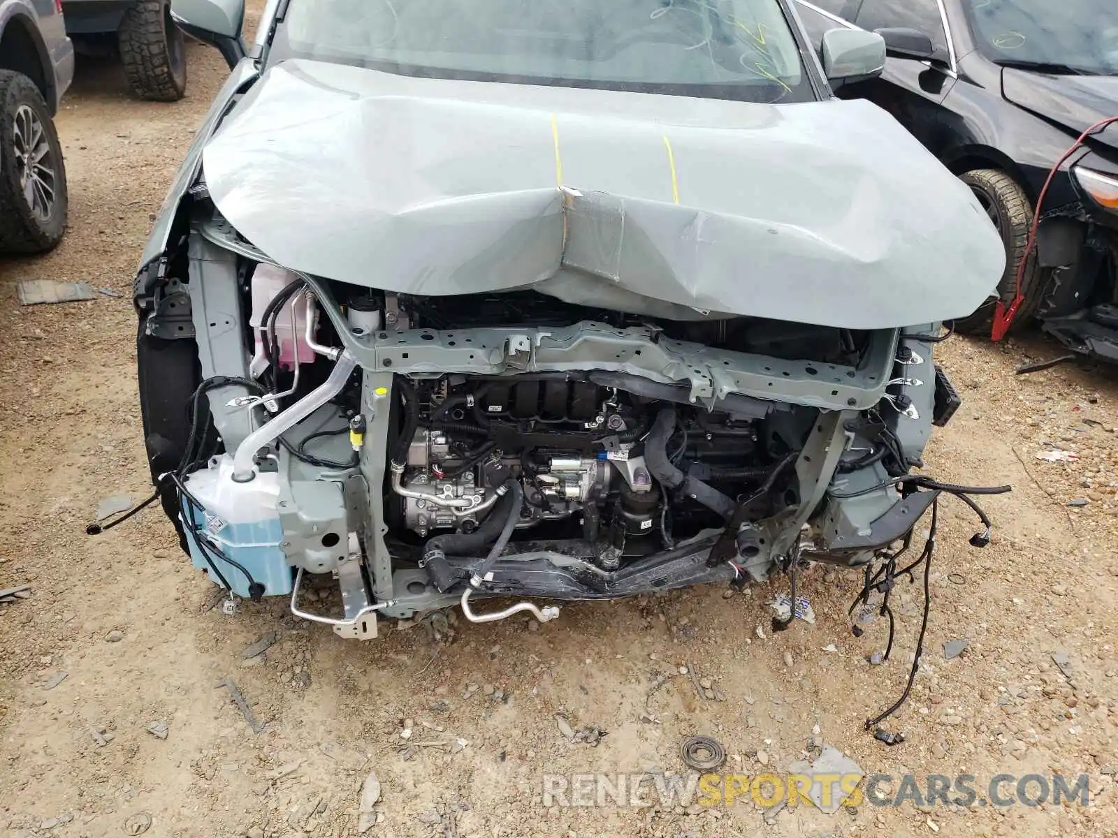 9 Photograph of a damaged car 2T3A1RFVXMW195762 TOYOTA RAV4 2021