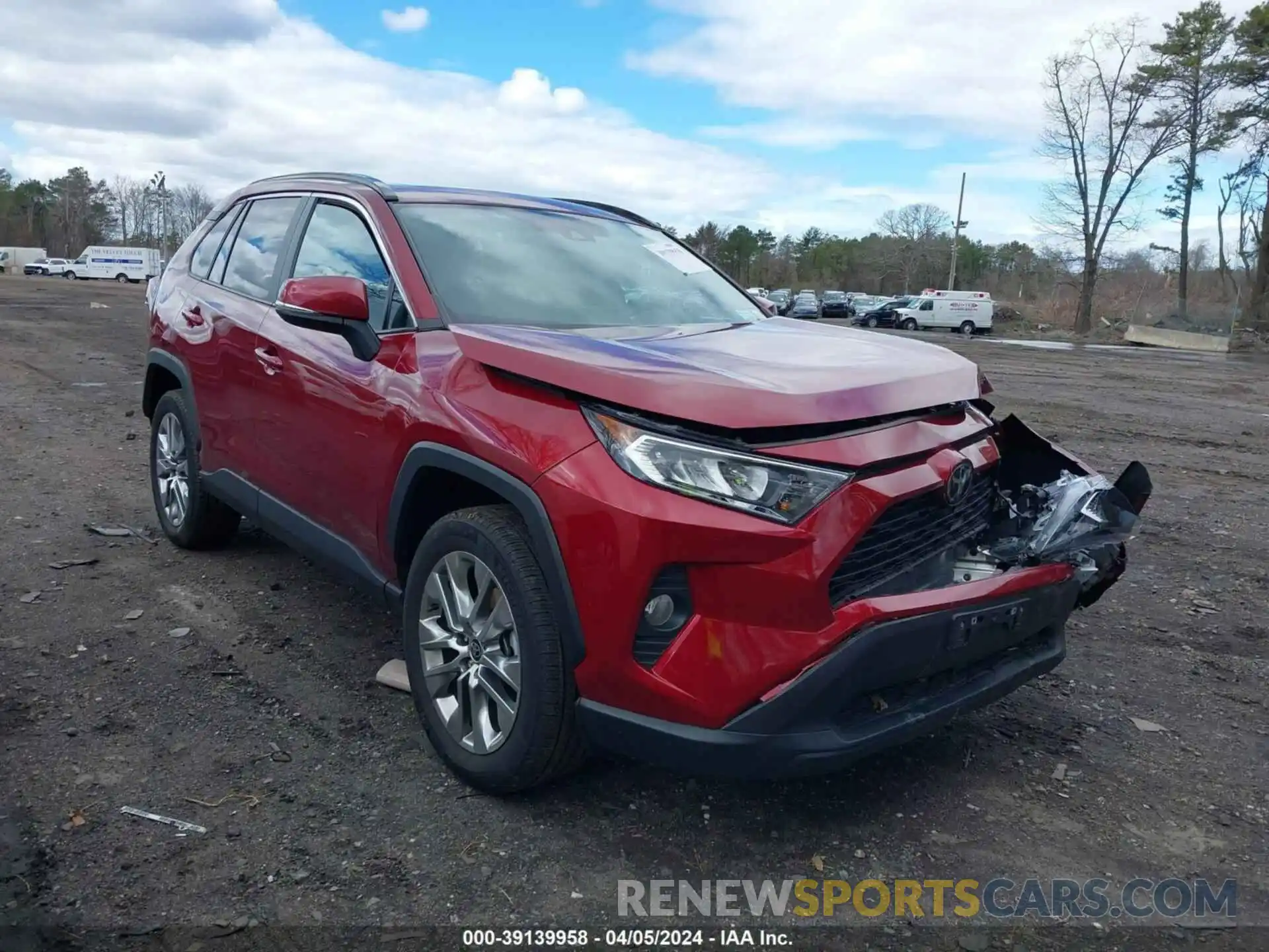 1 Photograph of a damaged car 2T3A1RFVXMW246368 TOYOTA RAV4 2021