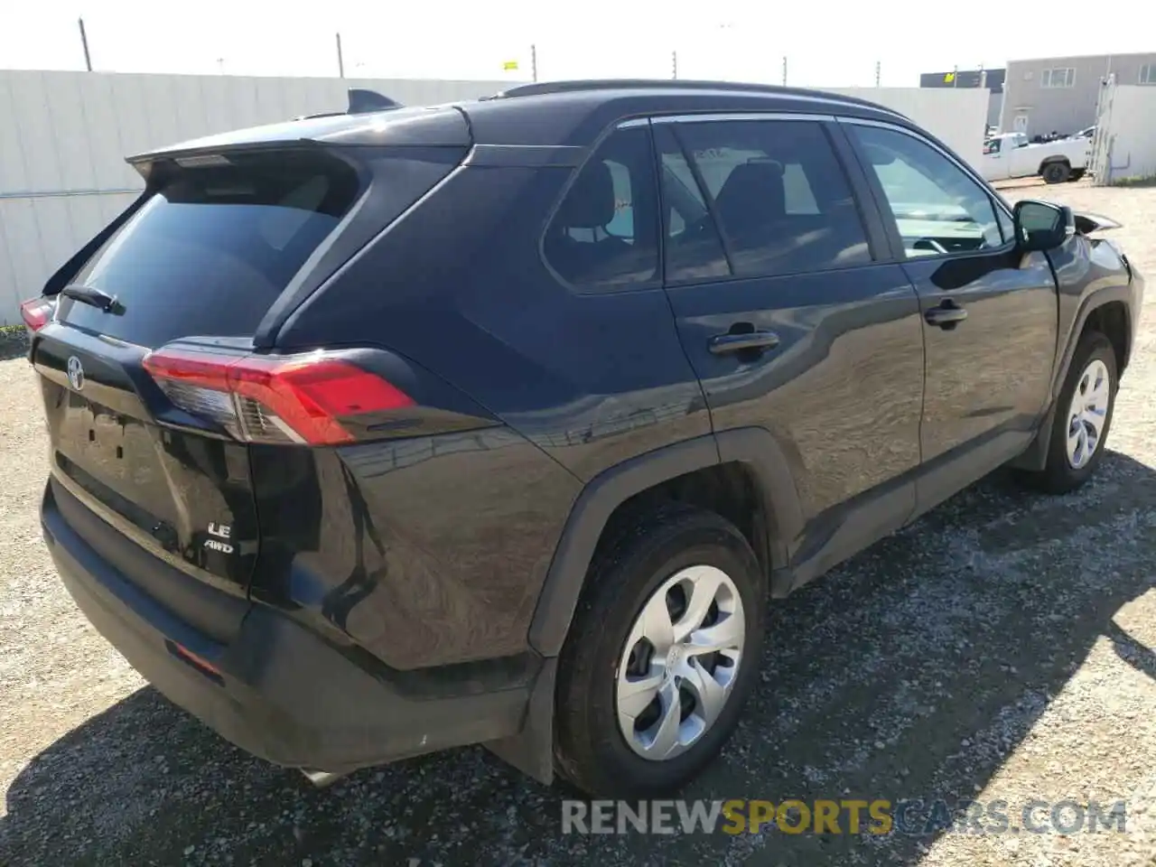 4 Photograph of a damaged car 2T3B1RFV5MW241535 TOYOTA RAV4 2021