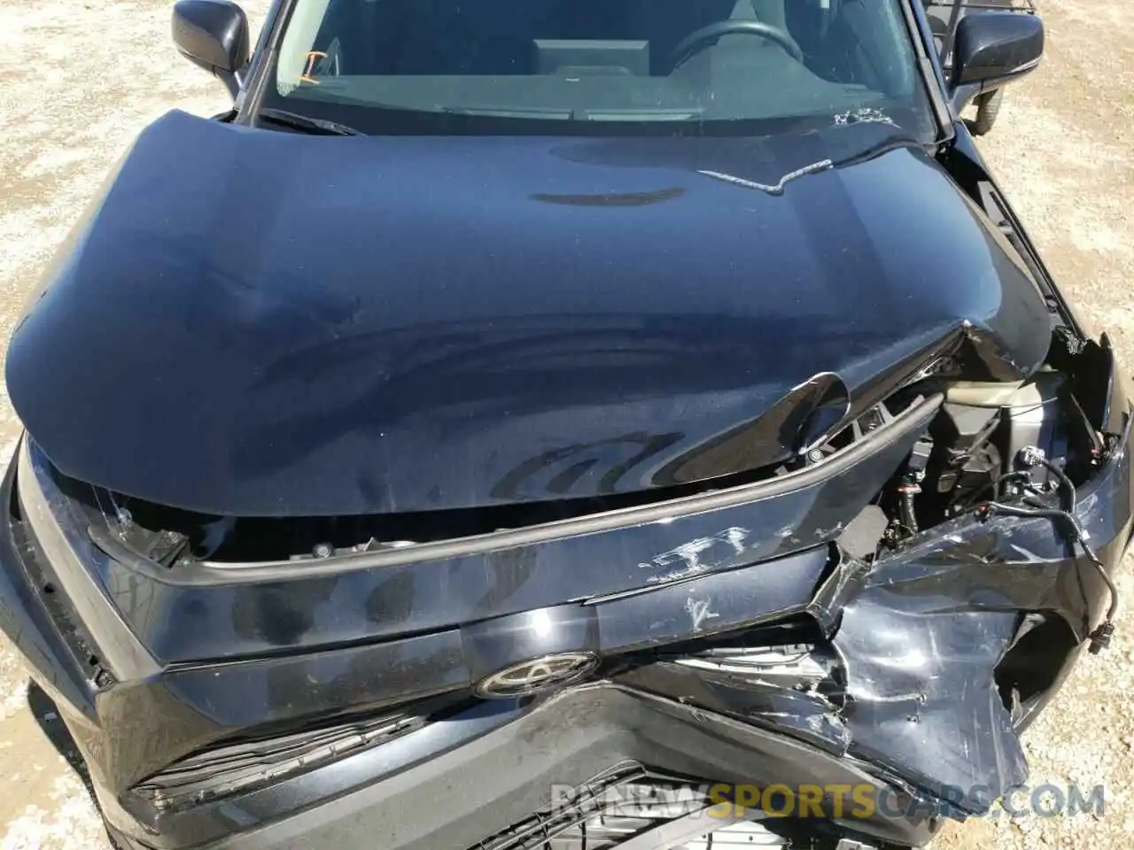 7 Photograph of a damaged car 2T3B1RFV5MW241535 TOYOTA RAV4 2021