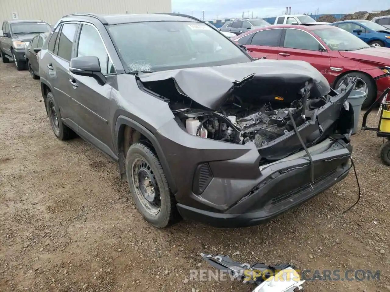 1 Photograph of a damaged car 2T3B1RFV6MC202809 TOYOTA RAV4 2021