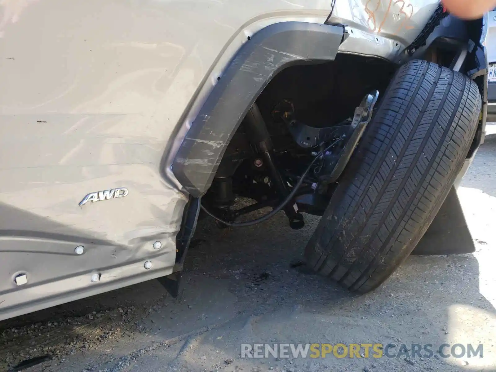 9 Photograph of a damaged car 2T3B6RFV0MW010902 TOYOTA RAV4 2021