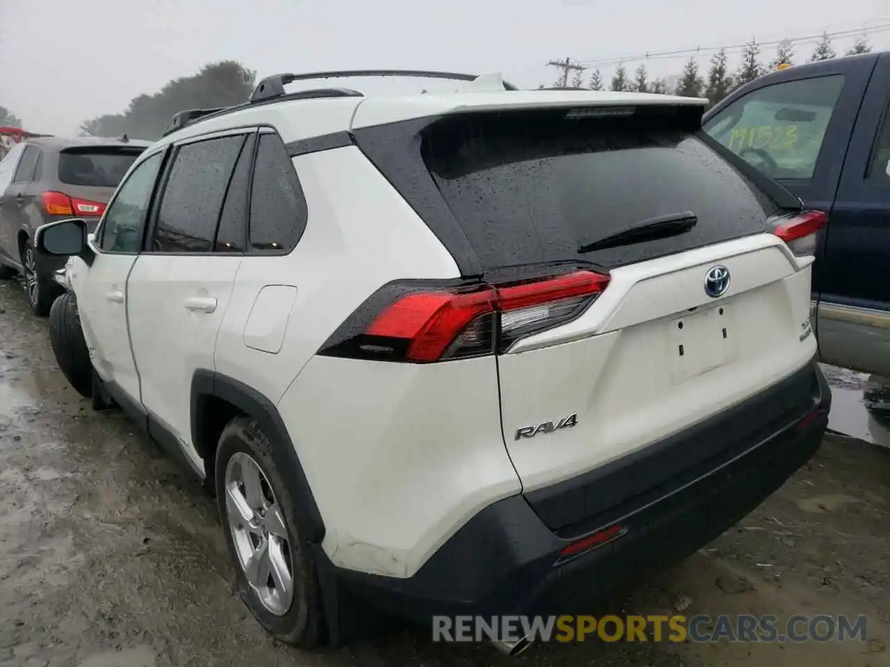 3 Photograph of a damaged car 2T3B6RFV0MW013539 TOYOTA RAV4 2021