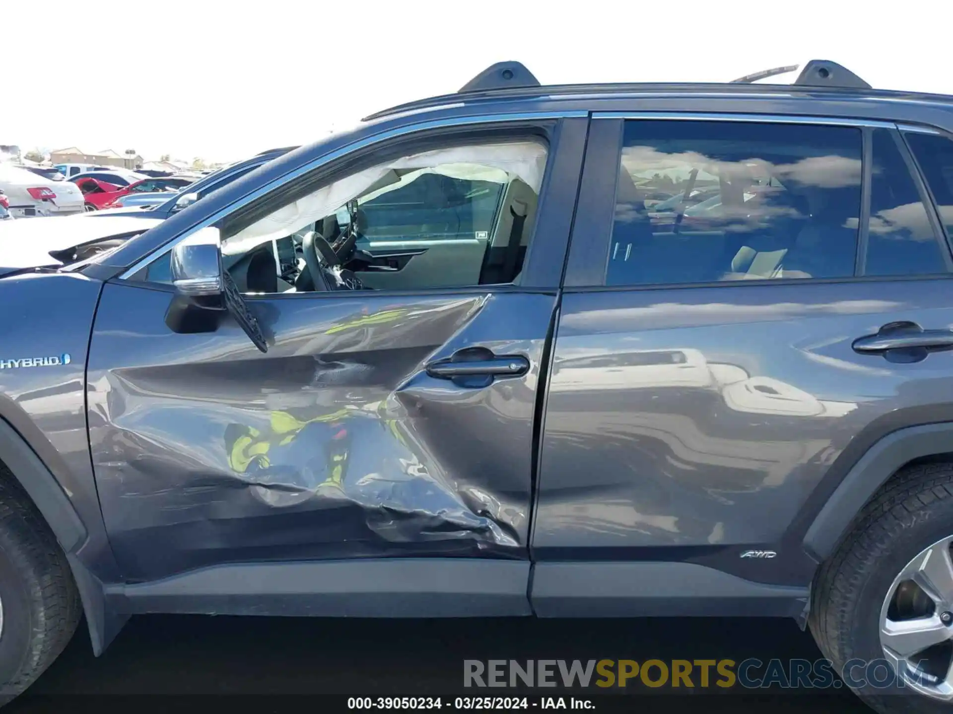 14 Photograph of a damaged car 2T3B6RFV0MW018269 TOYOTA RAV4 2021