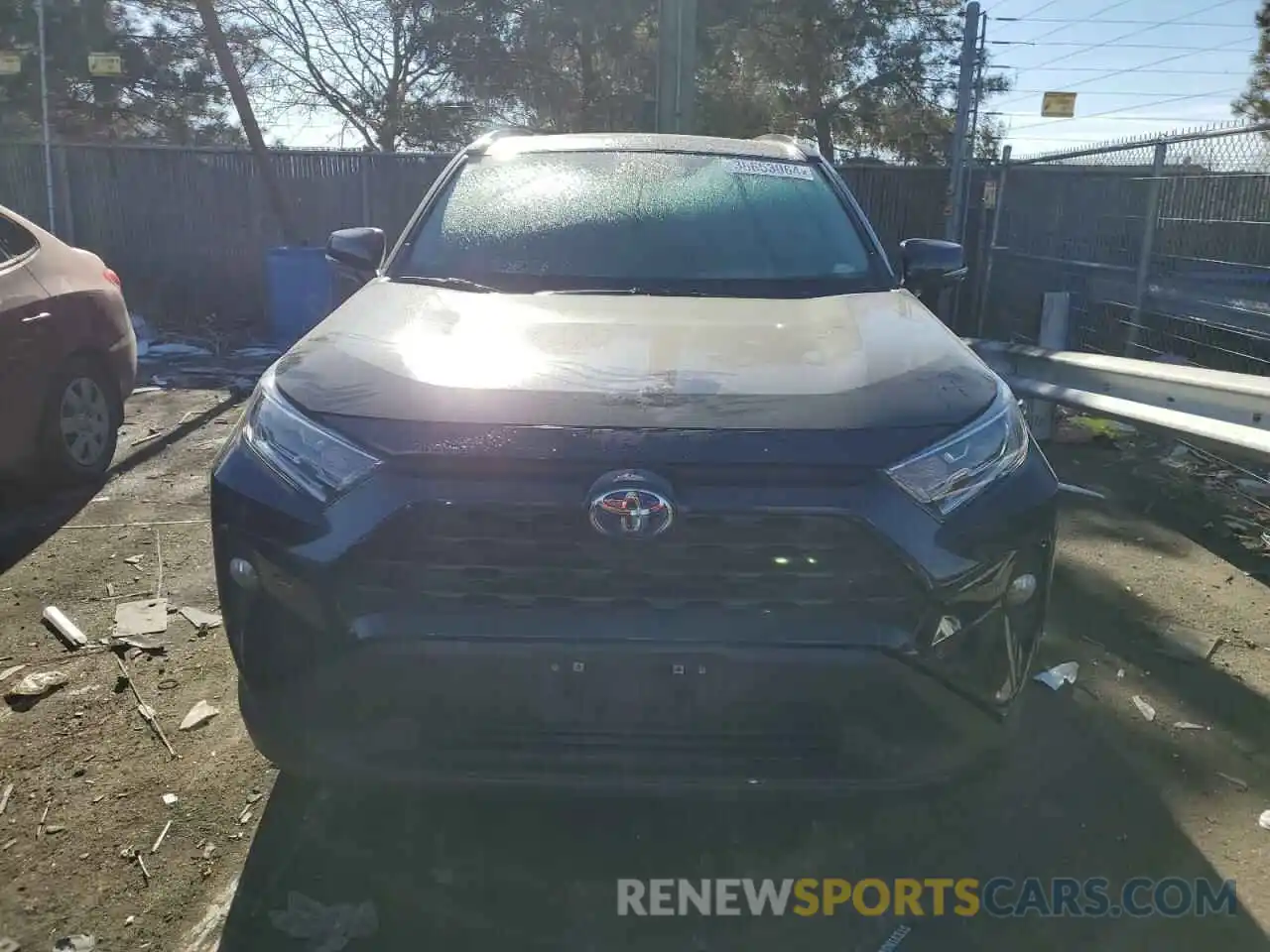 5 Photograph of a damaged car 2T3B6RFV0MW028090 TOYOTA RAV4 2021