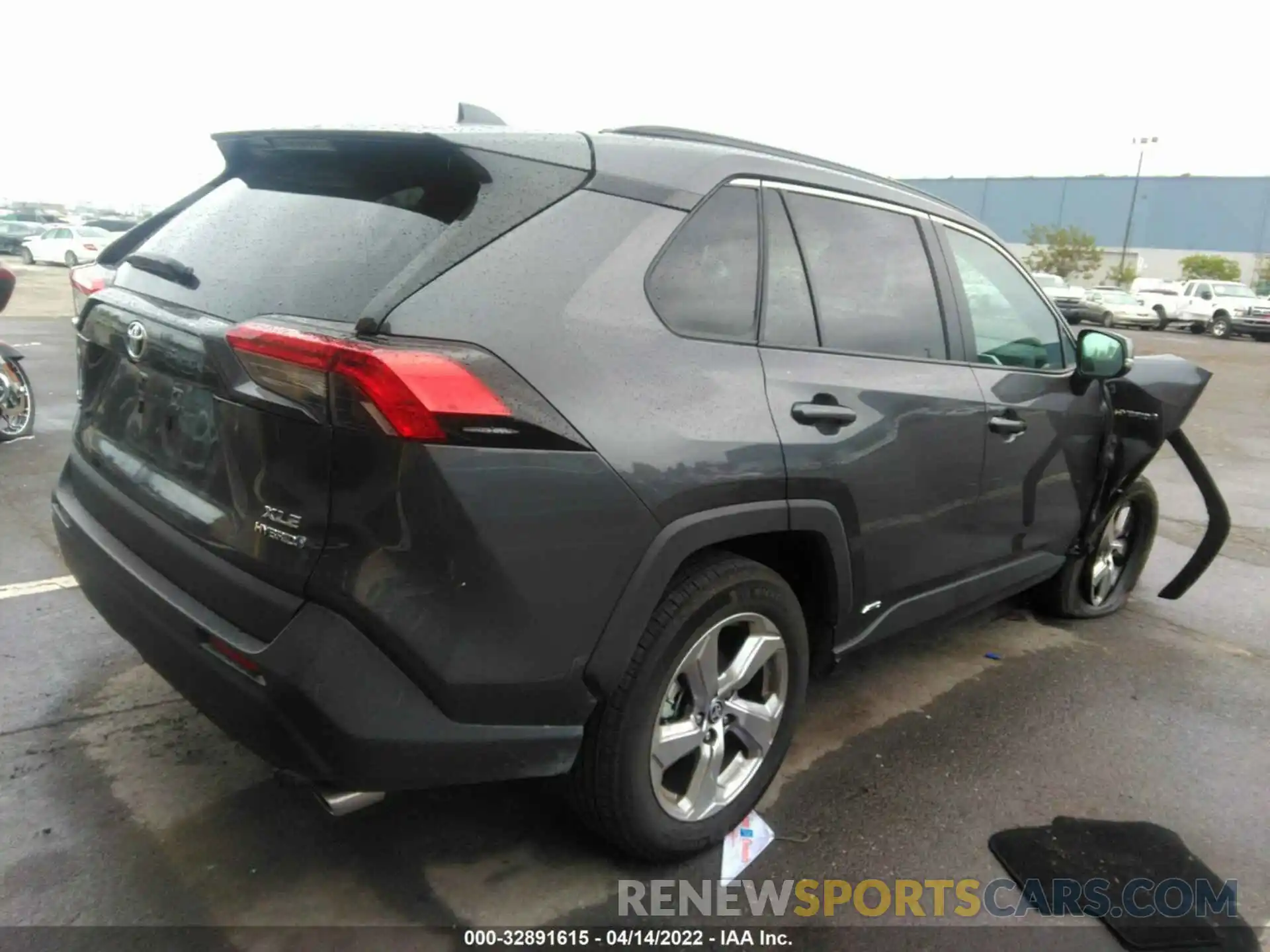 4 Photograph of a damaged car 2T3B6RFV2MW028866 TOYOTA RAV4 2021