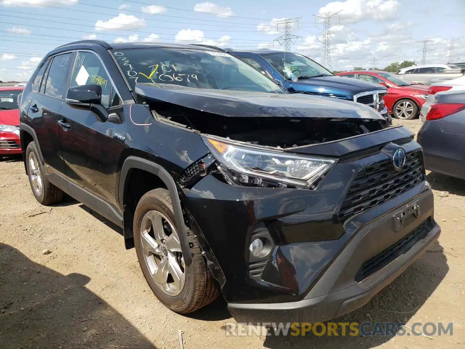 1 Photograph of a damaged car 2T3B6RFV5MW016176 TOYOTA RAV4 2021