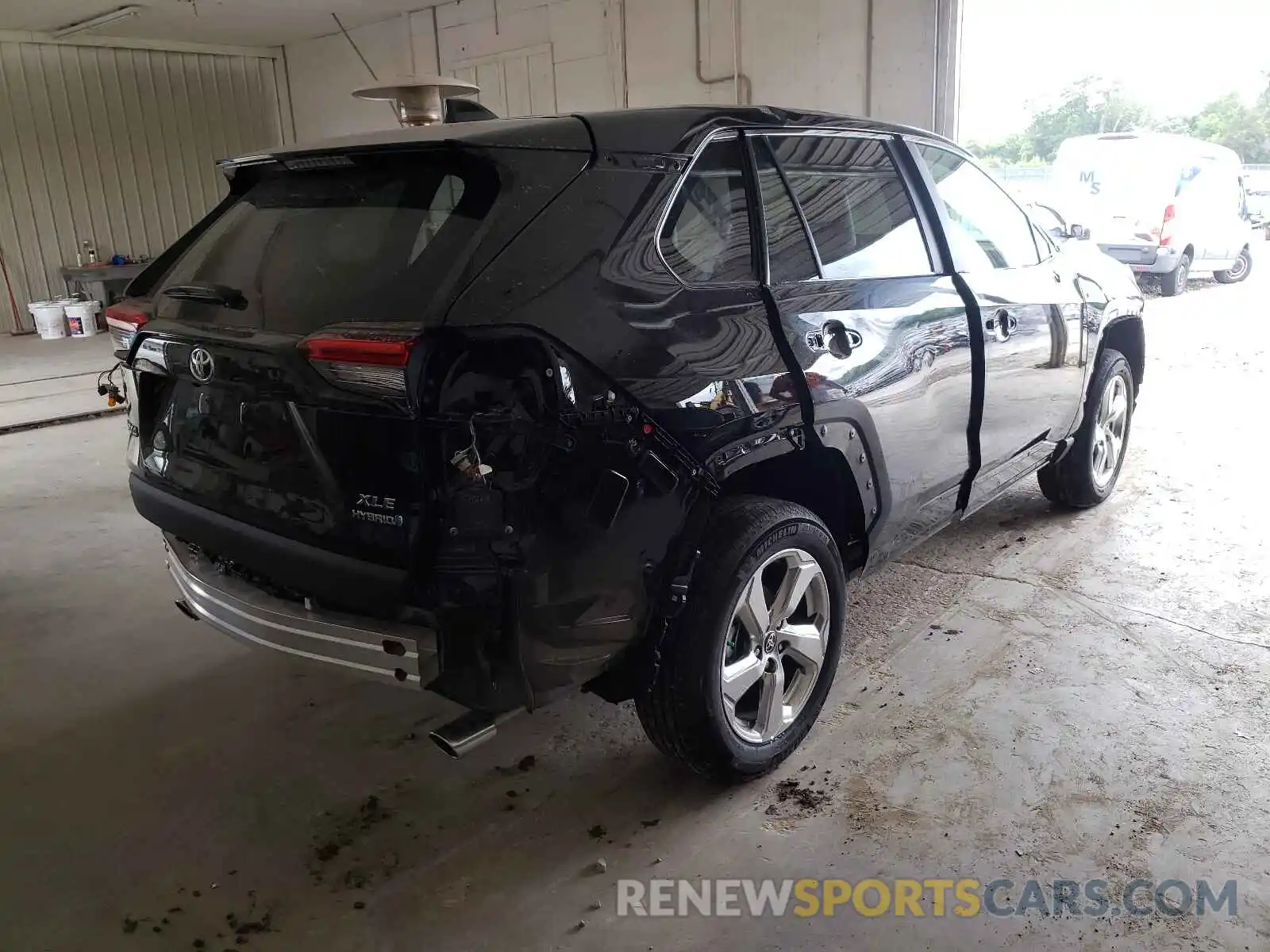 4 Photograph of a damaged car 2T3B6RFV5MW021443 TOYOTA RAV4 2021