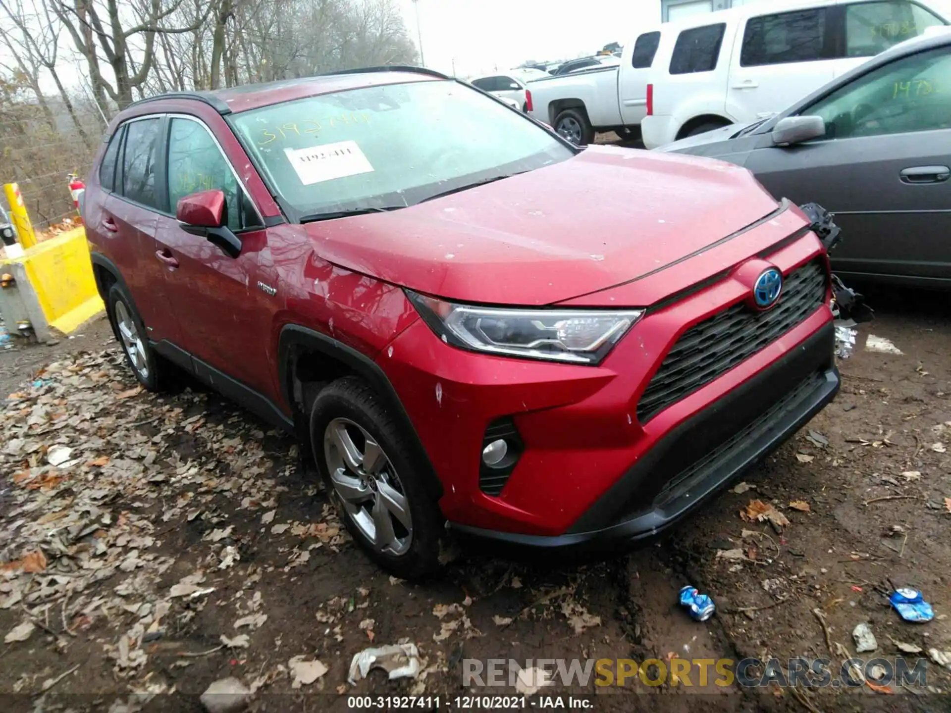 1 Photograph of a damaged car 2T3B6RFV5MW022902 TOYOTA RAV4 2021