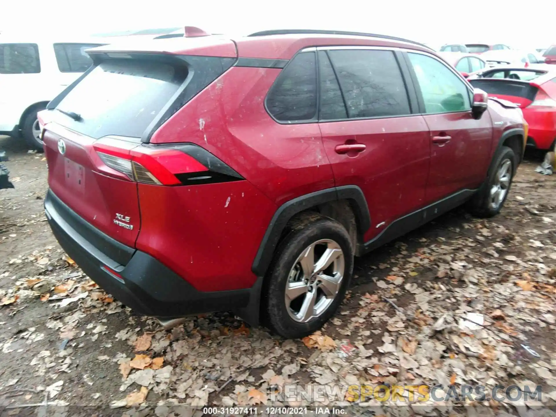 4 Photograph of a damaged car 2T3B6RFV5MW022902 TOYOTA RAV4 2021