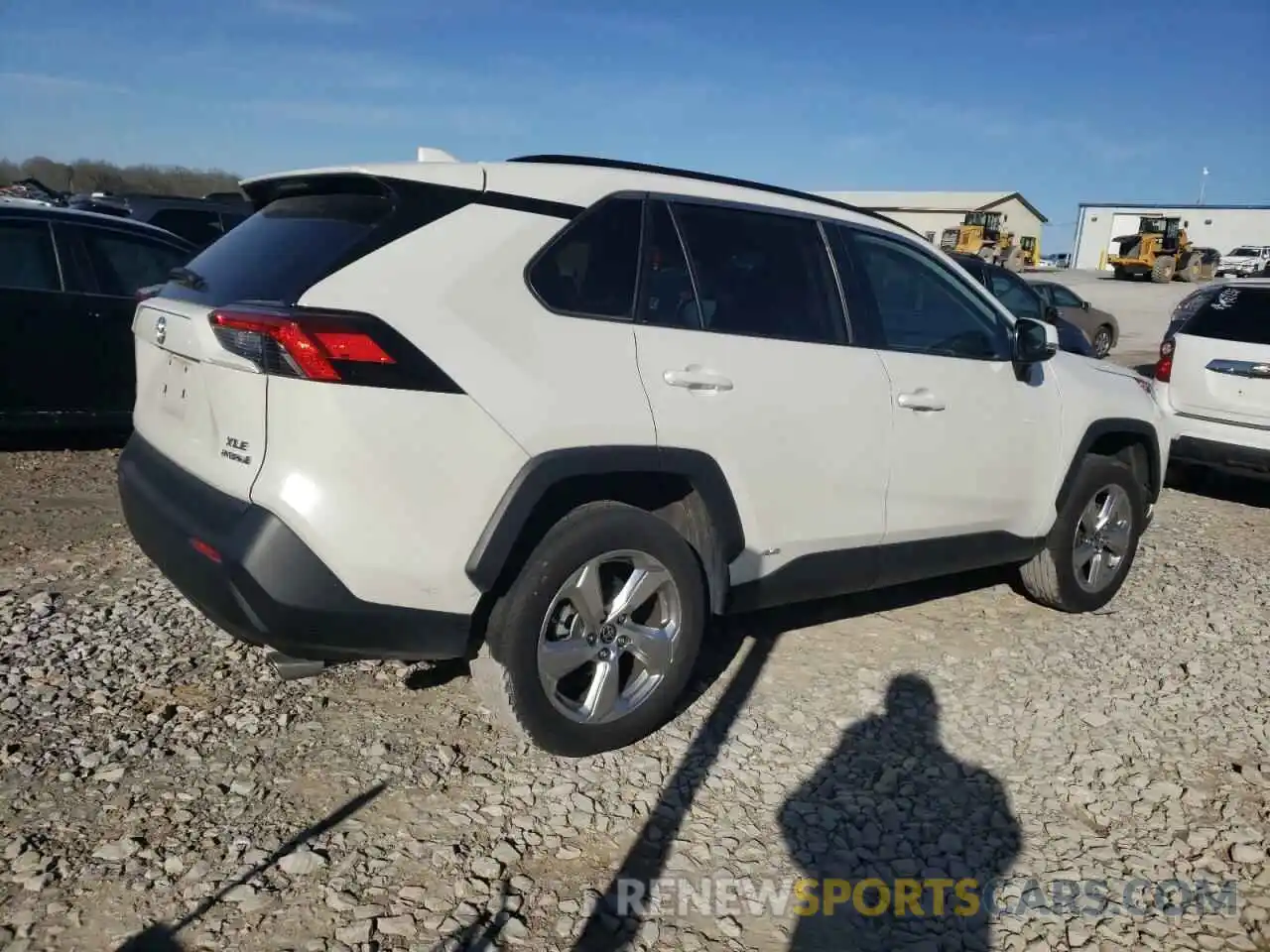 3 Photograph of a damaged car 2T3B6RFV6MW023718 TOYOTA RAV4 2021