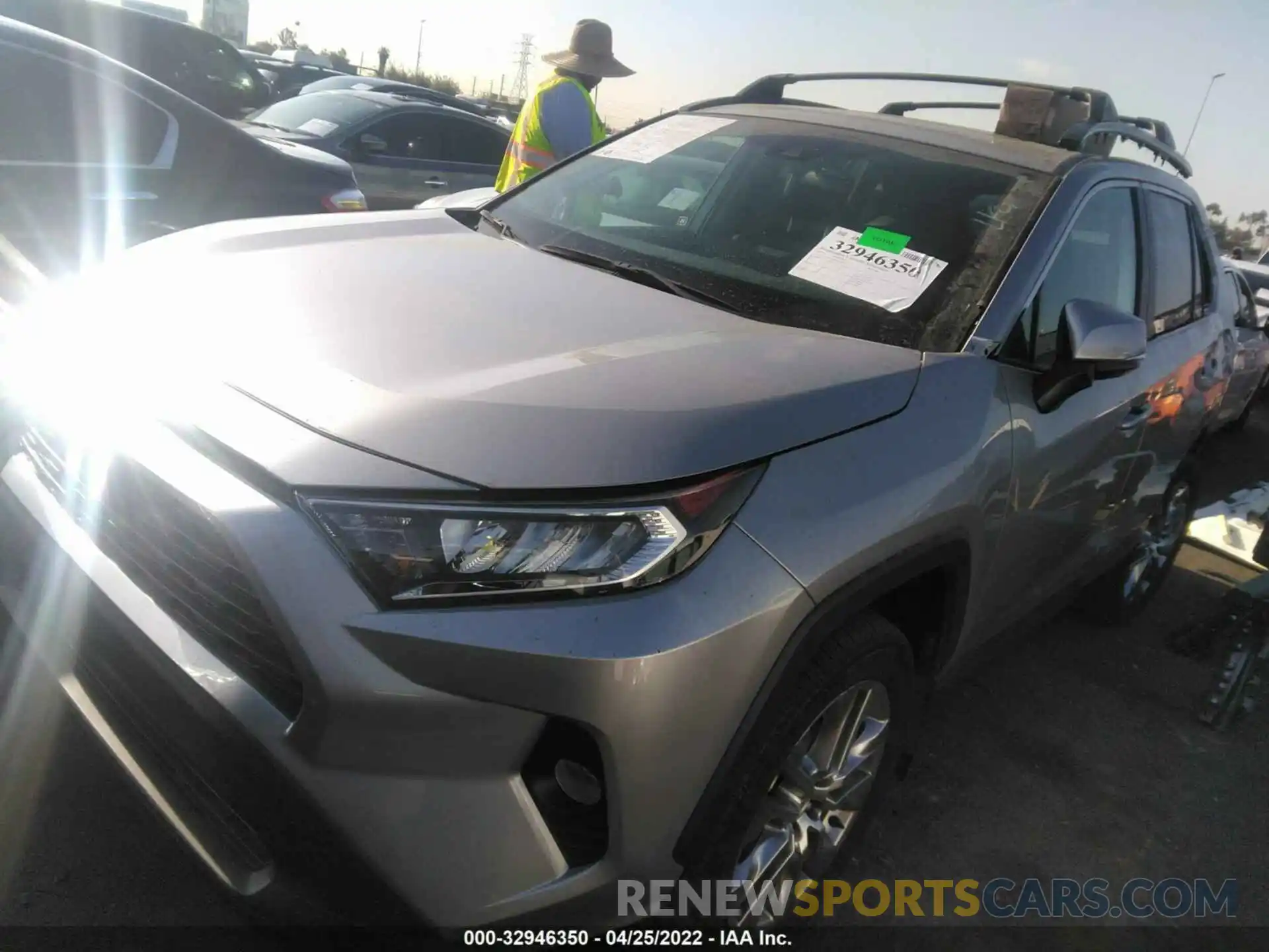 2 Photograph of a damaged car 2T3C1RFV0MC097057 TOYOTA RAV4 2021