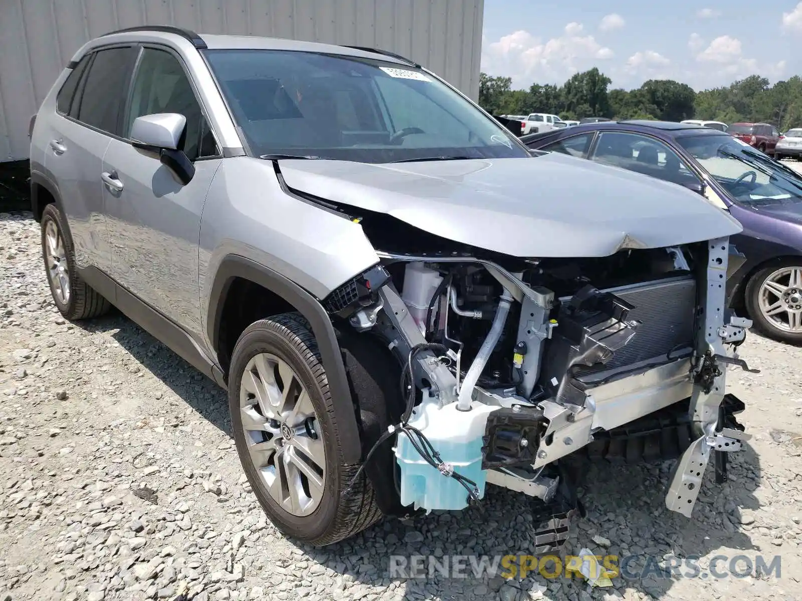 1 Photograph of a damaged car 2T3C1RFV0MC112186 TOYOTA RAV4 2021