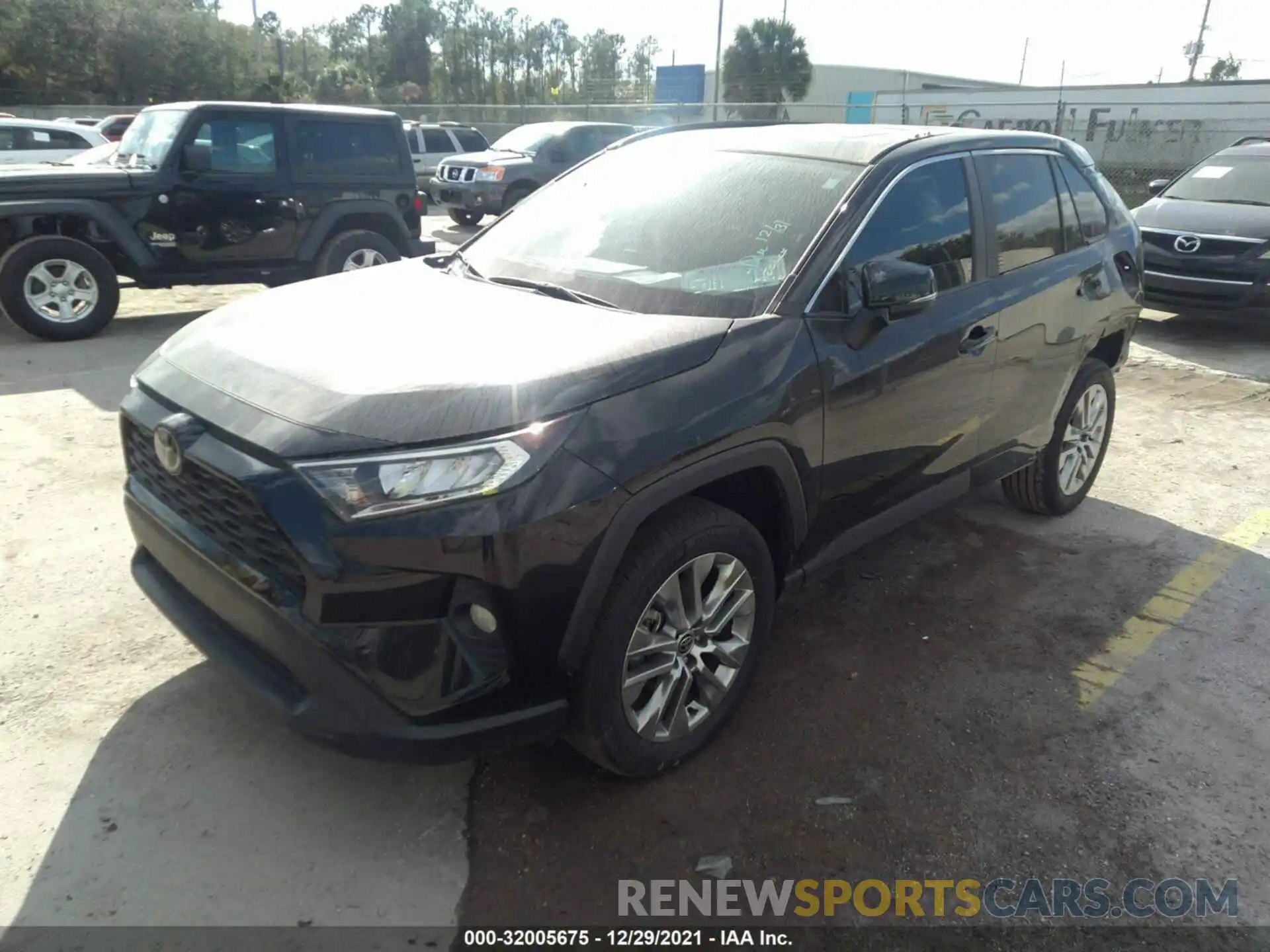 2 Photograph of a damaged car 2T3C1RFV0MC138769 TOYOTA RAV4 2021