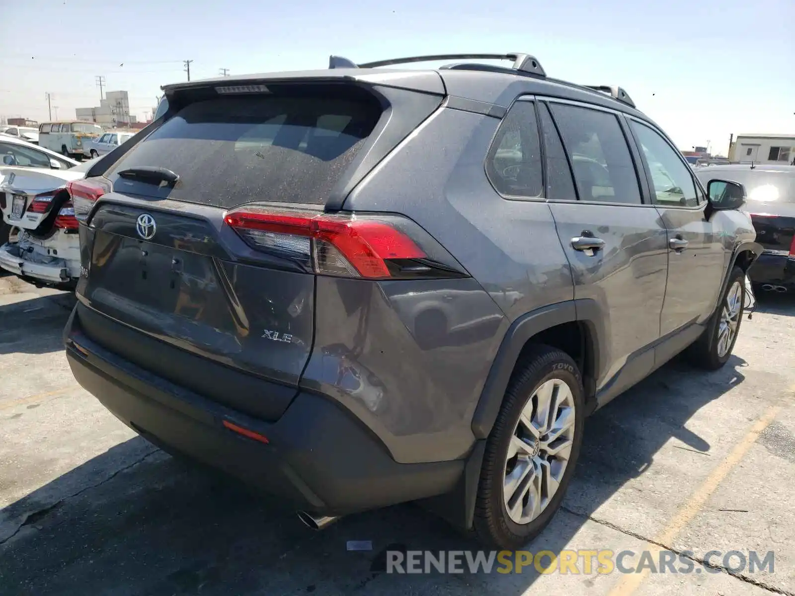 4 Photograph of a damaged car 2T3C1RFV0MC139677 TOYOTA RAV4 2021