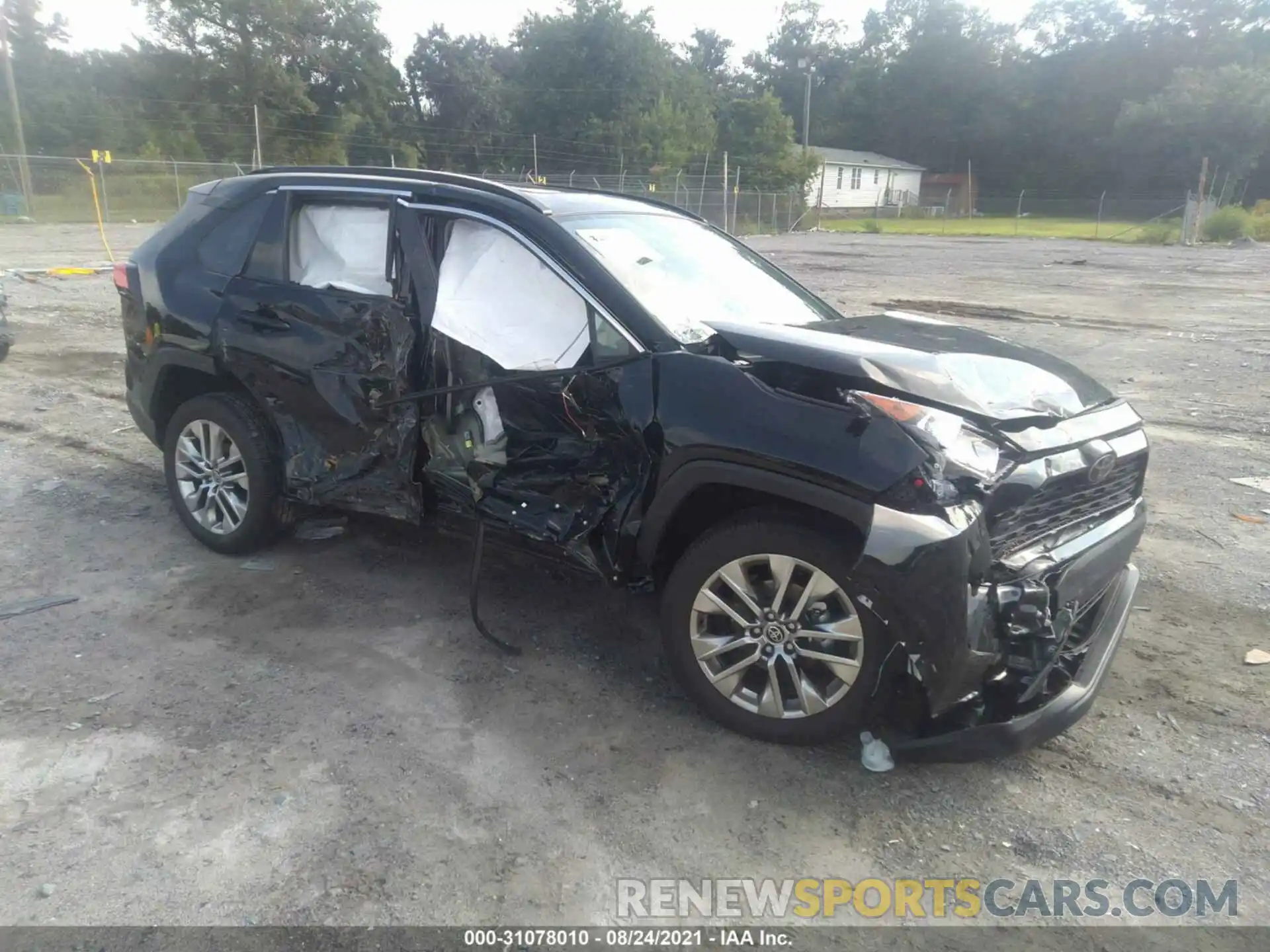 1 Photograph of a damaged car 2T3C1RFV0MC144233 TOYOTA RAV4 2021