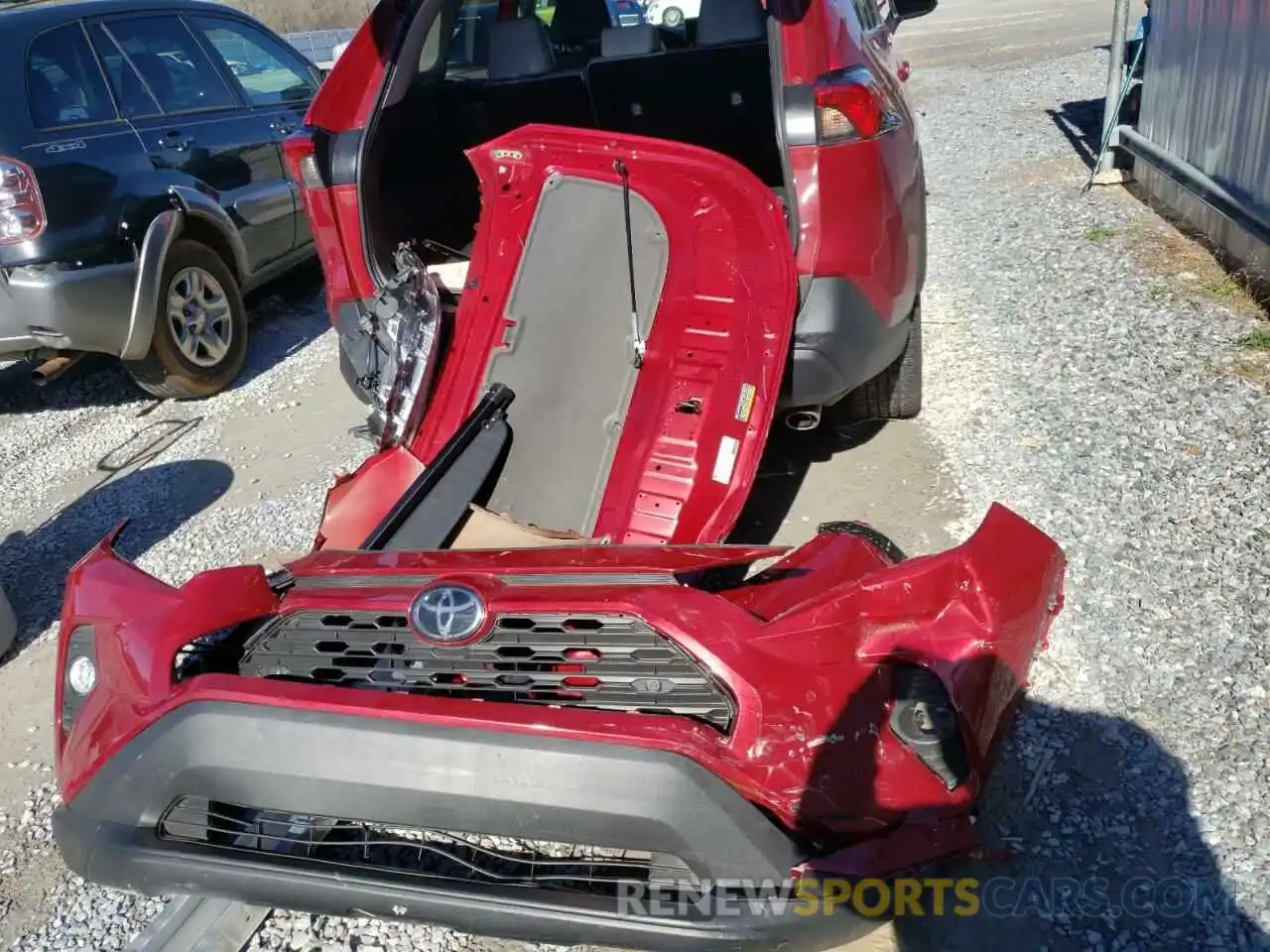 9 Photograph of a damaged car 2T3C1RFV0MW127317 TOYOTA RAV4 2021