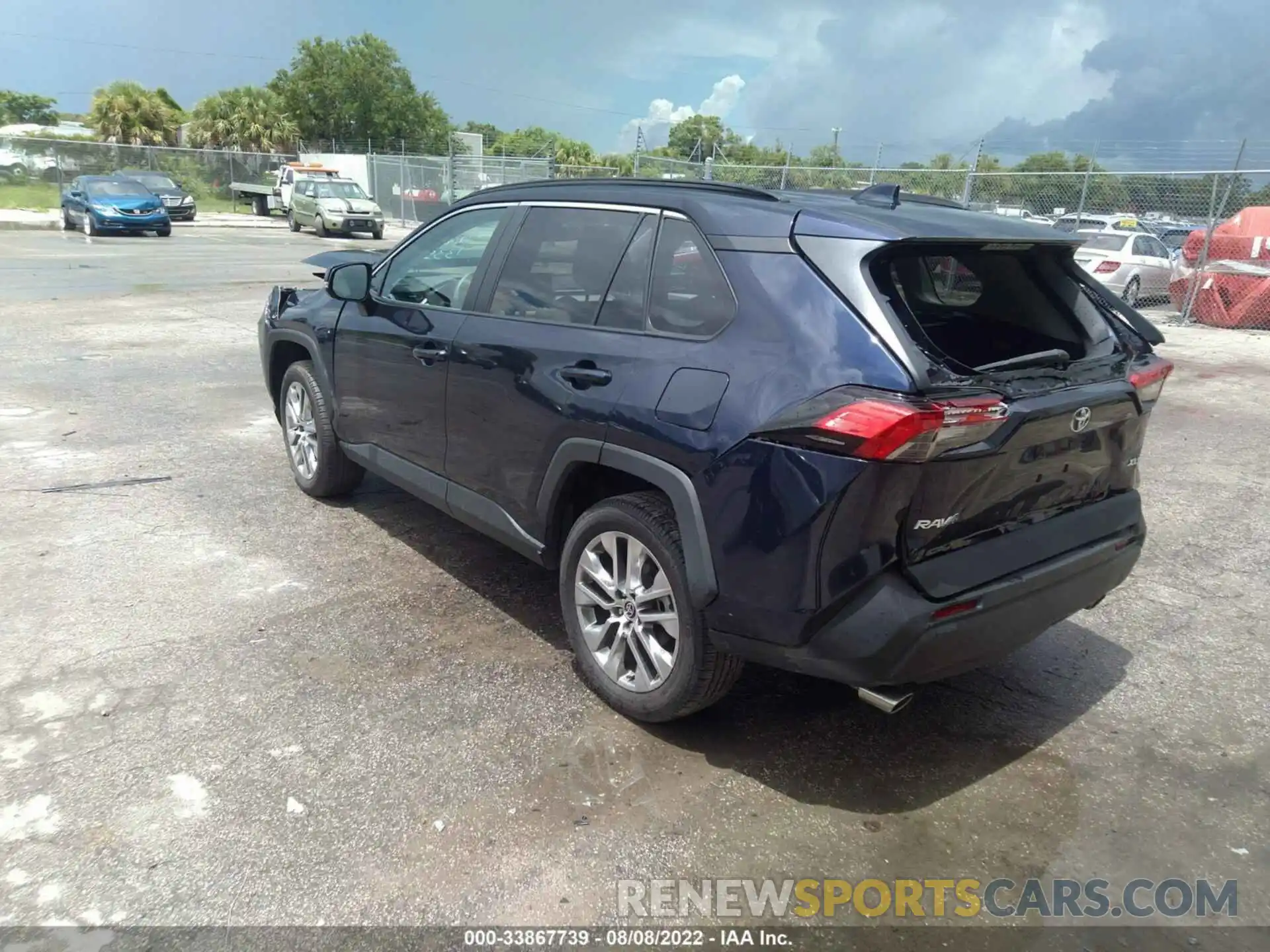 3 Photograph of a damaged car 2T3C1RFV0MW133537 TOYOTA RAV4 2021