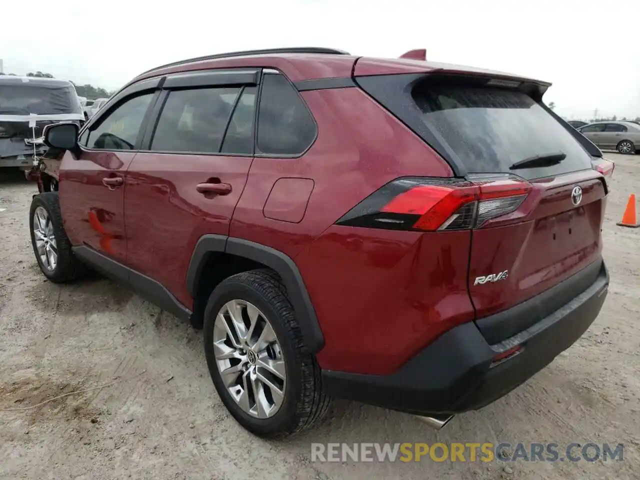 3 Photograph of a damaged car 2T3C1RFV0MW134932 TOYOTA RAV4 2021