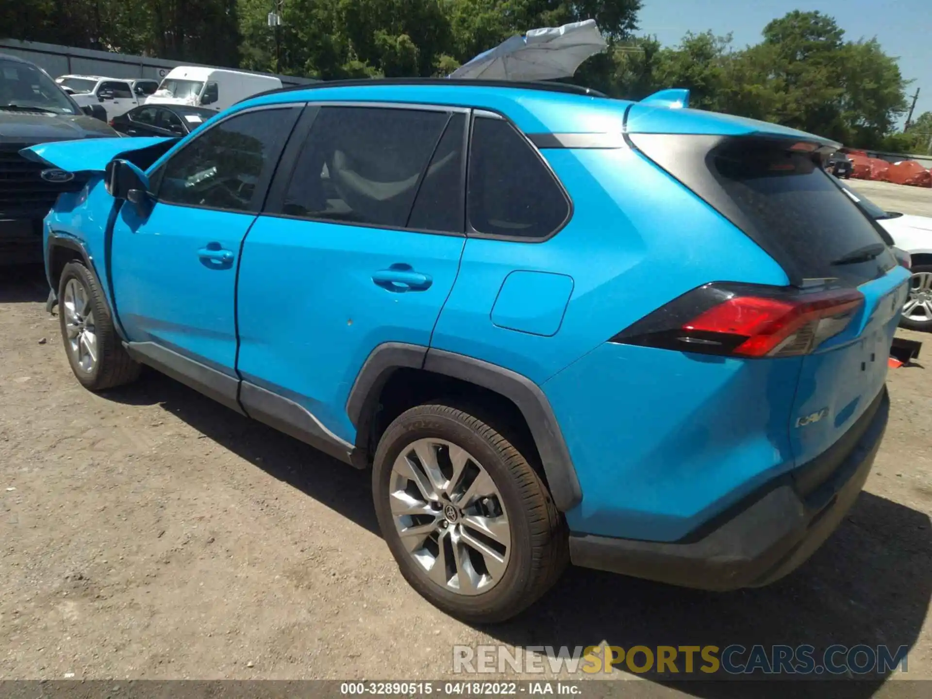 3 Photograph of a damaged car 2T3C1RFV0MW174119 TOYOTA RAV4 2021