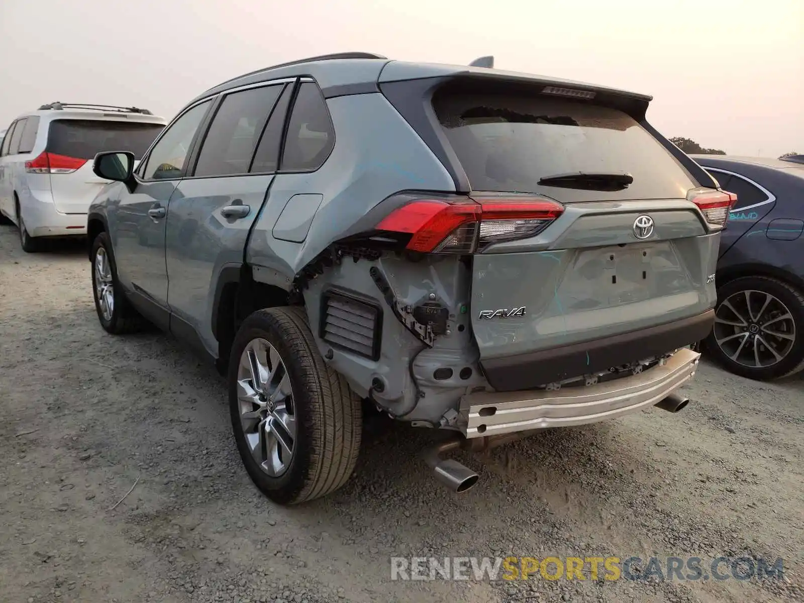 3 Photograph of a damaged car 2T3C1RFV1MC091865 TOYOTA RAV4 2021