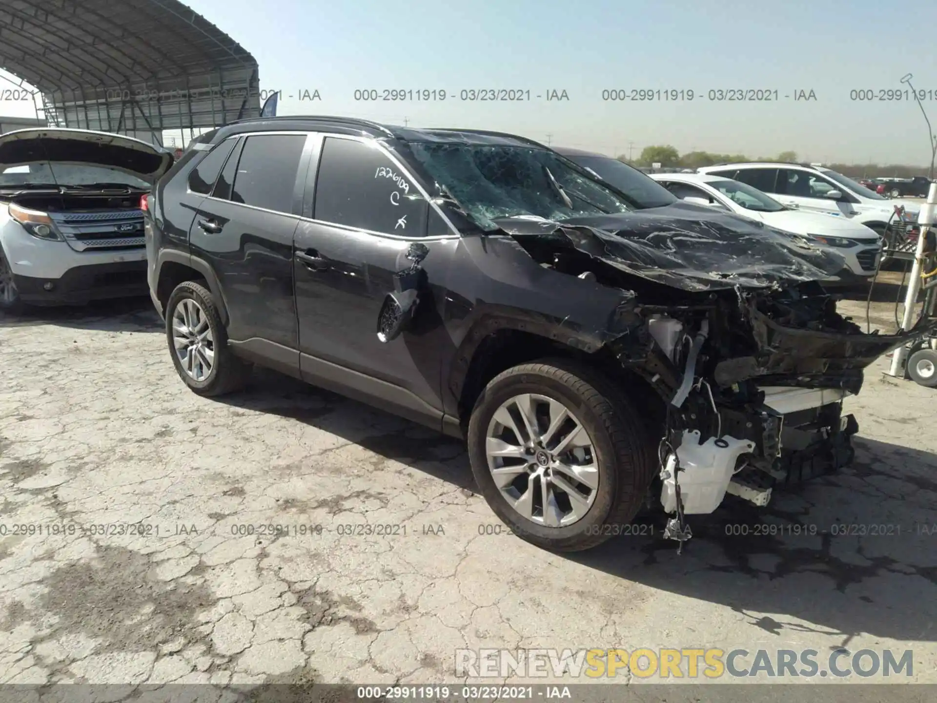 1 Photograph of a damaged car 2T3C1RFV1MC092997 TOYOTA RAV4 2021