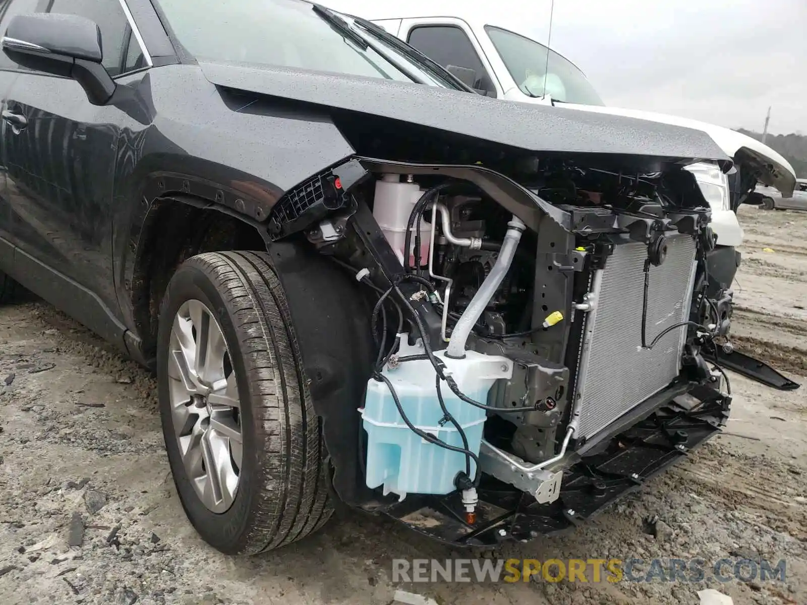 9 Photograph of a damaged car 2T3C1RFV1MC094183 TOYOTA RAV4 2021