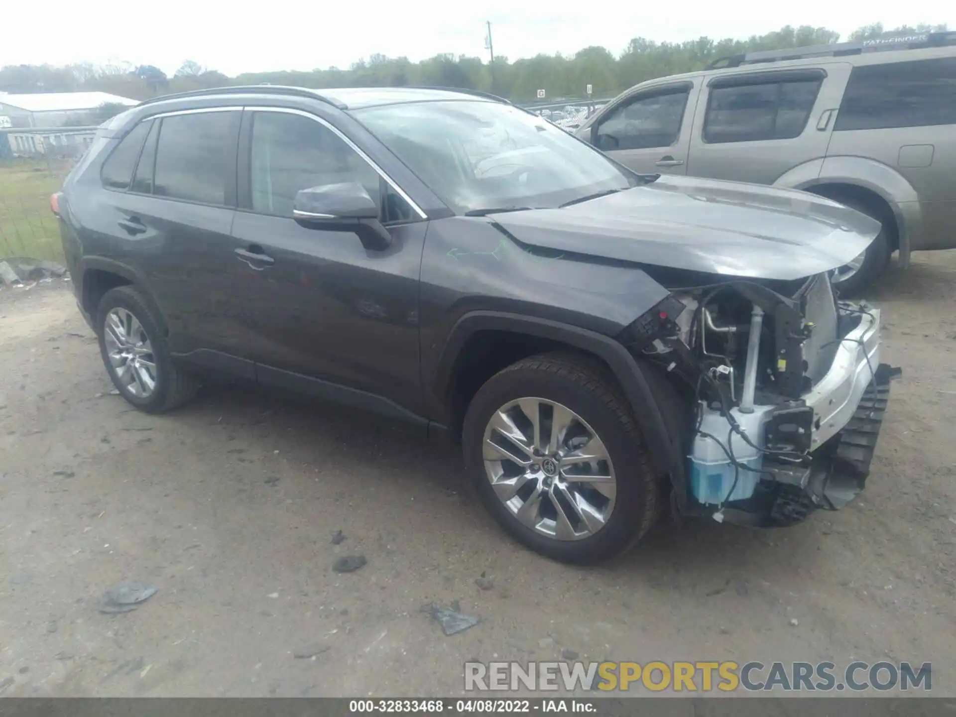 1 Photograph of a damaged car 2T3C1RFV1MC114870 TOYOTA RAV4 2021