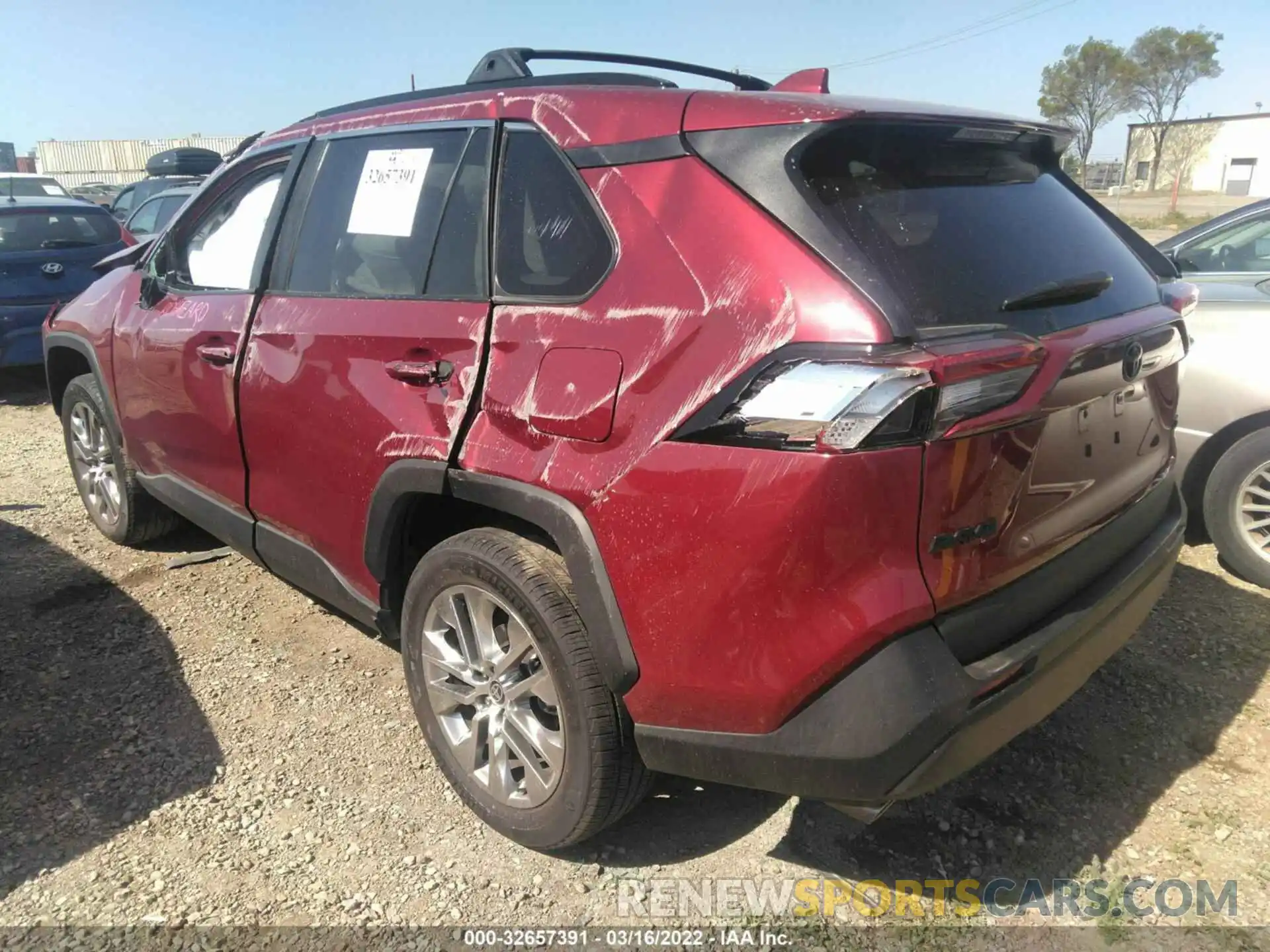 3 Фотография поврежденного автомобиля 2T3C1RFV1MW132509 TOYOTA RAV4 2021