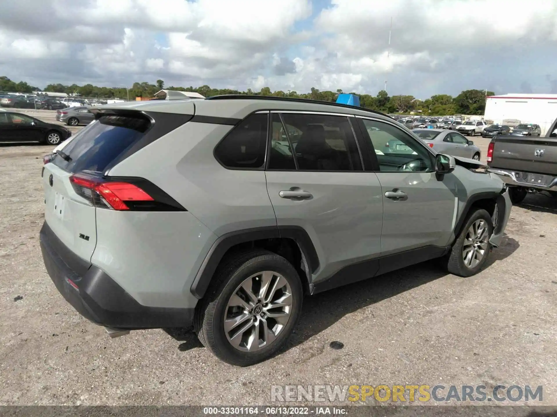 4 Photograph of a damaged car 2T3C1RFV1MW145101 TOYOTA RAV4 2021