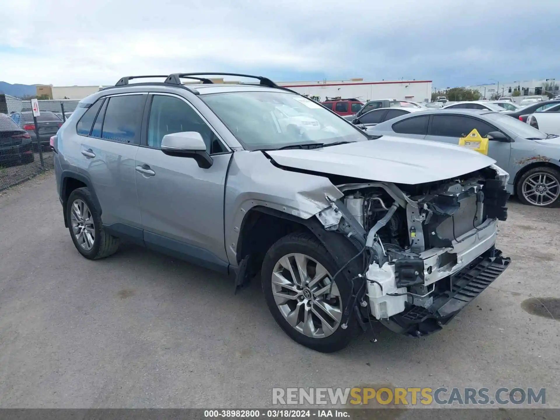 1 Photograph of a damaged car 2T3C1RFV2MC086514 TOYOTA RAV4 2021