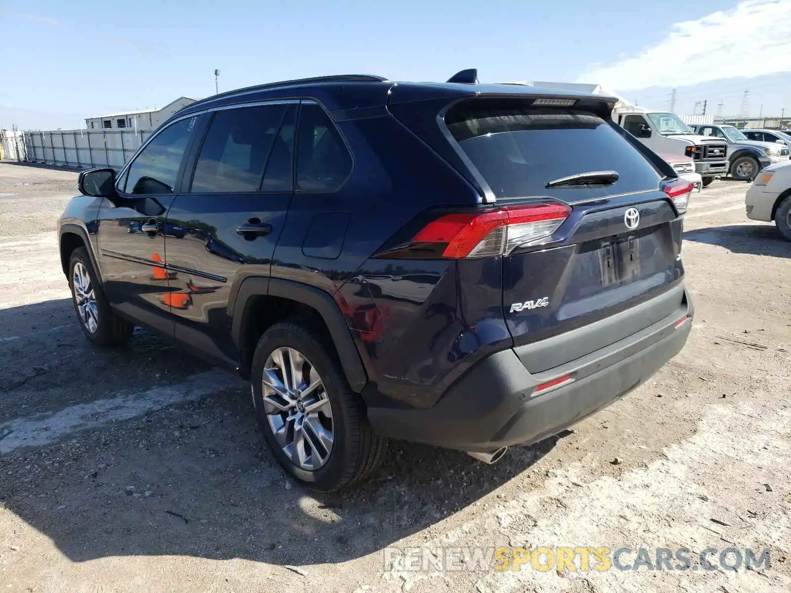 3 Photograph of a damaged car 2T3C1RFV2MC087095 TOYOTA RAV4 2021