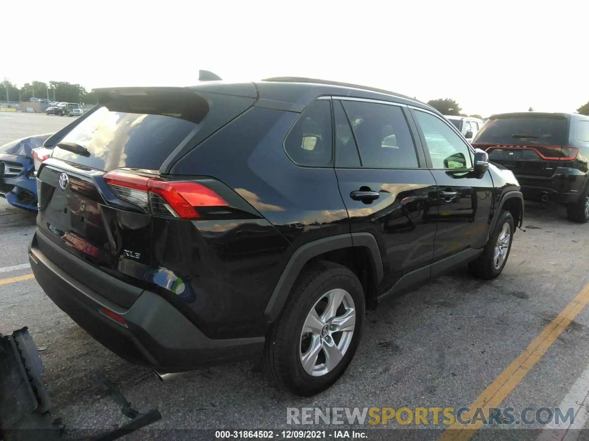 4 Photograph of a damaged car 2T3C1RFV2MC088408 TOYOTA RAV4 2021