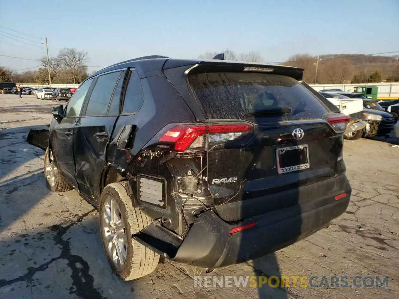 3 Photograph of a damaged car 2T3C1RFV2MC166167 TOYOTA RAV4 2021