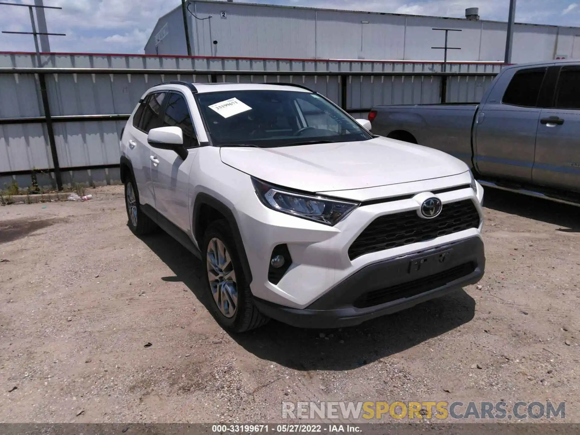 1 Photograph of a damaged car 2T3C1RFV2MW111586 TOYOTA RAV4 2021