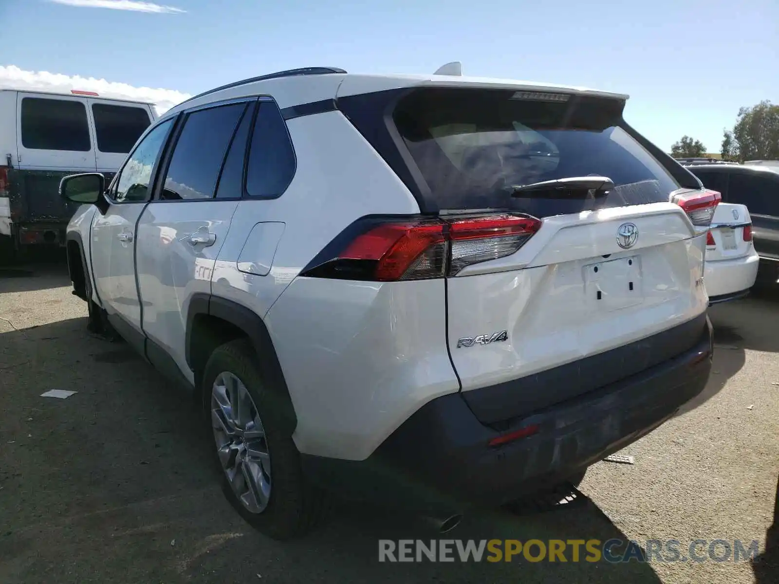 3 Photograph of a damaged car 2T3C1RFV2MW111622 TOYOTA RAV4 2021