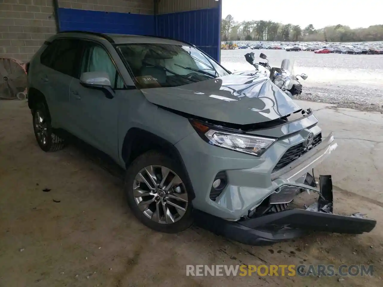 1 Photograph of a damaged car 2T3C1RFV2MW140845 TOYOTA RAV4 2021