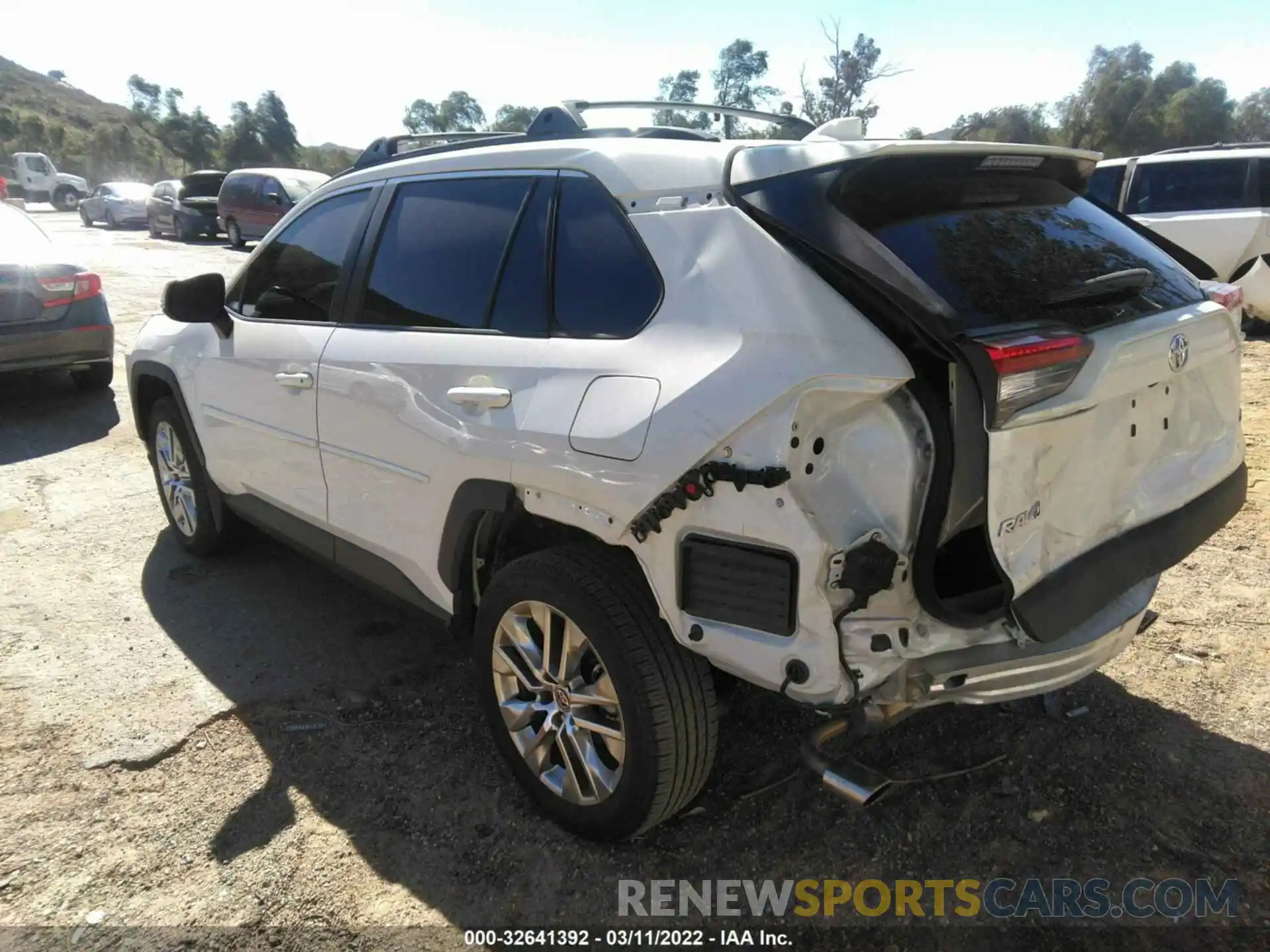 3 Photograph of a damaged car 2T3C1RFV2MW145494 TOYOTA RAV4 2021