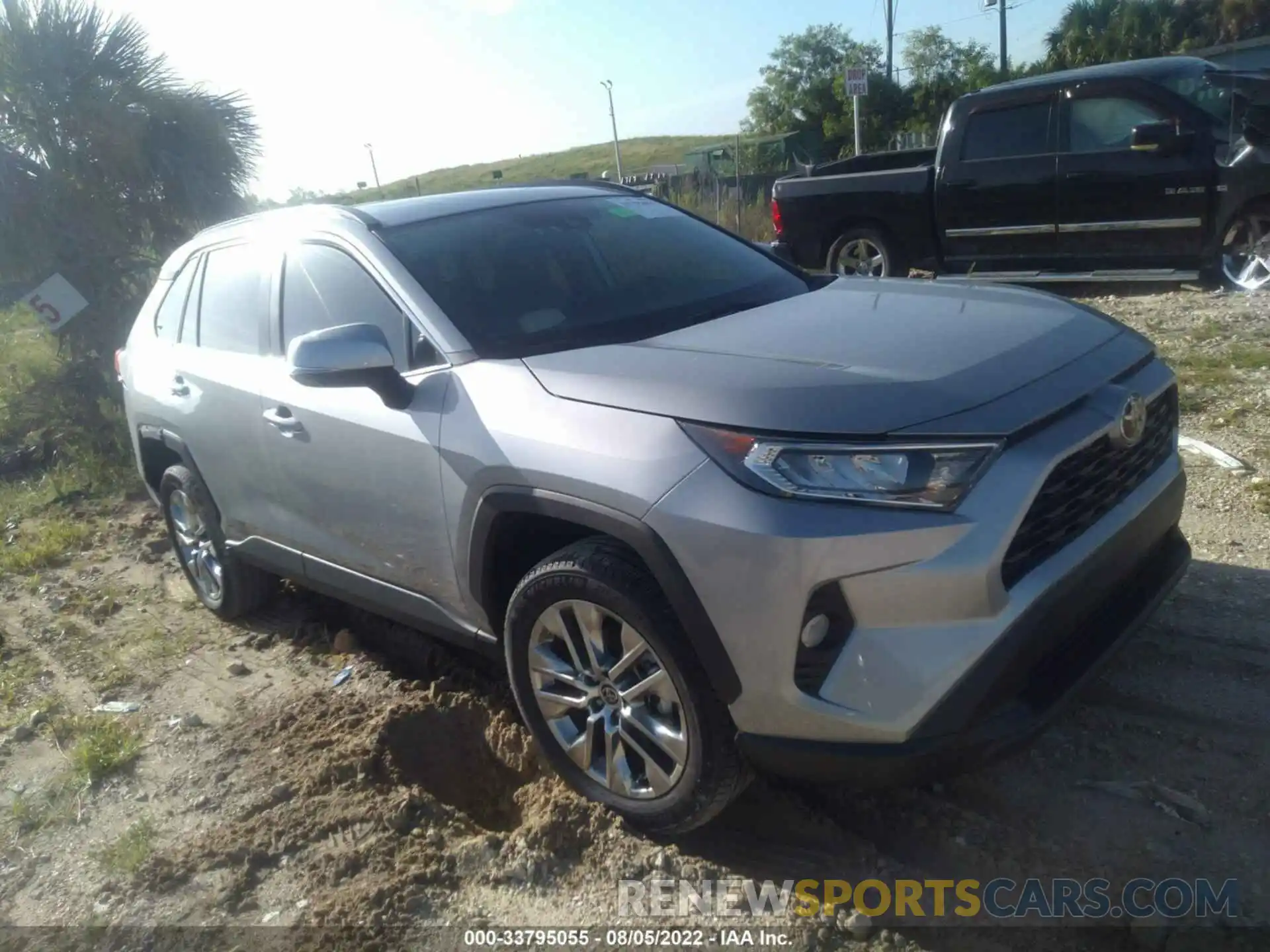 1 Photograph of a damaged car 2T3C1RFV2MW164403 TOYOTA RAV4 2021