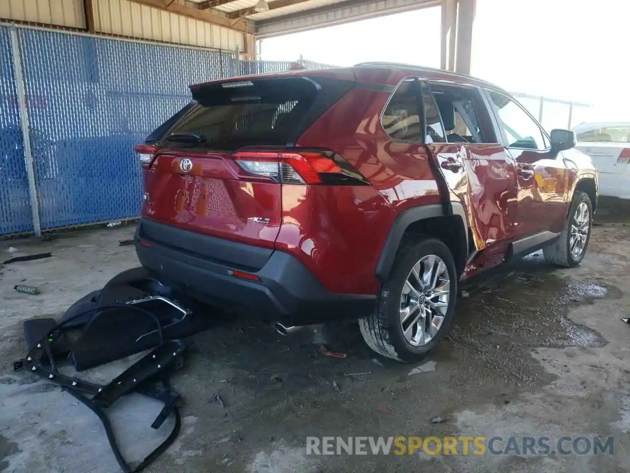 4 Photograph of a damaged car 2T3C1RFV2MW164840 TOYOTA RAV4 2021