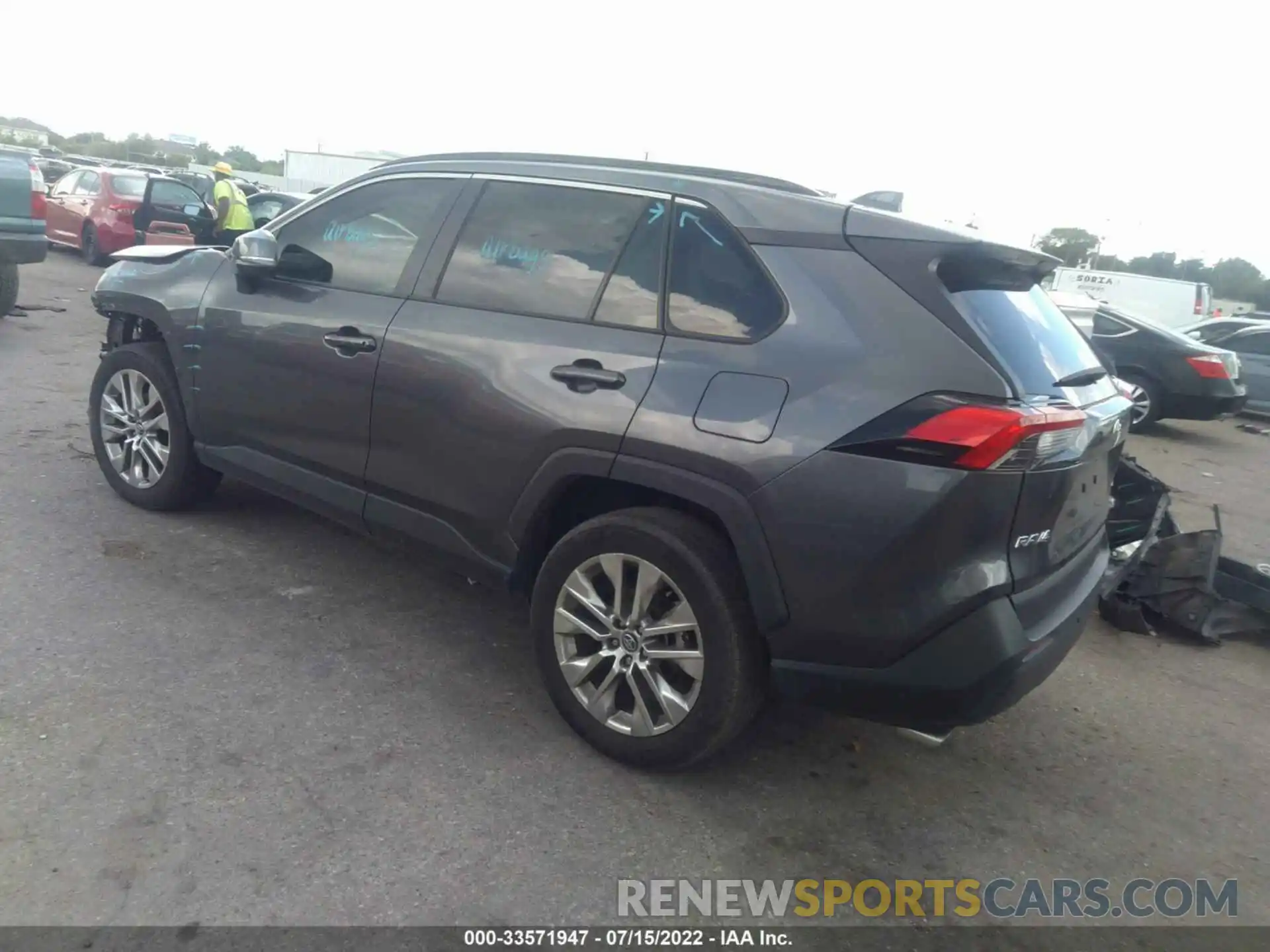 3 Photograph of a damaged car 2T3C1RFV3MC100405 TOYOTA RAV4 2021